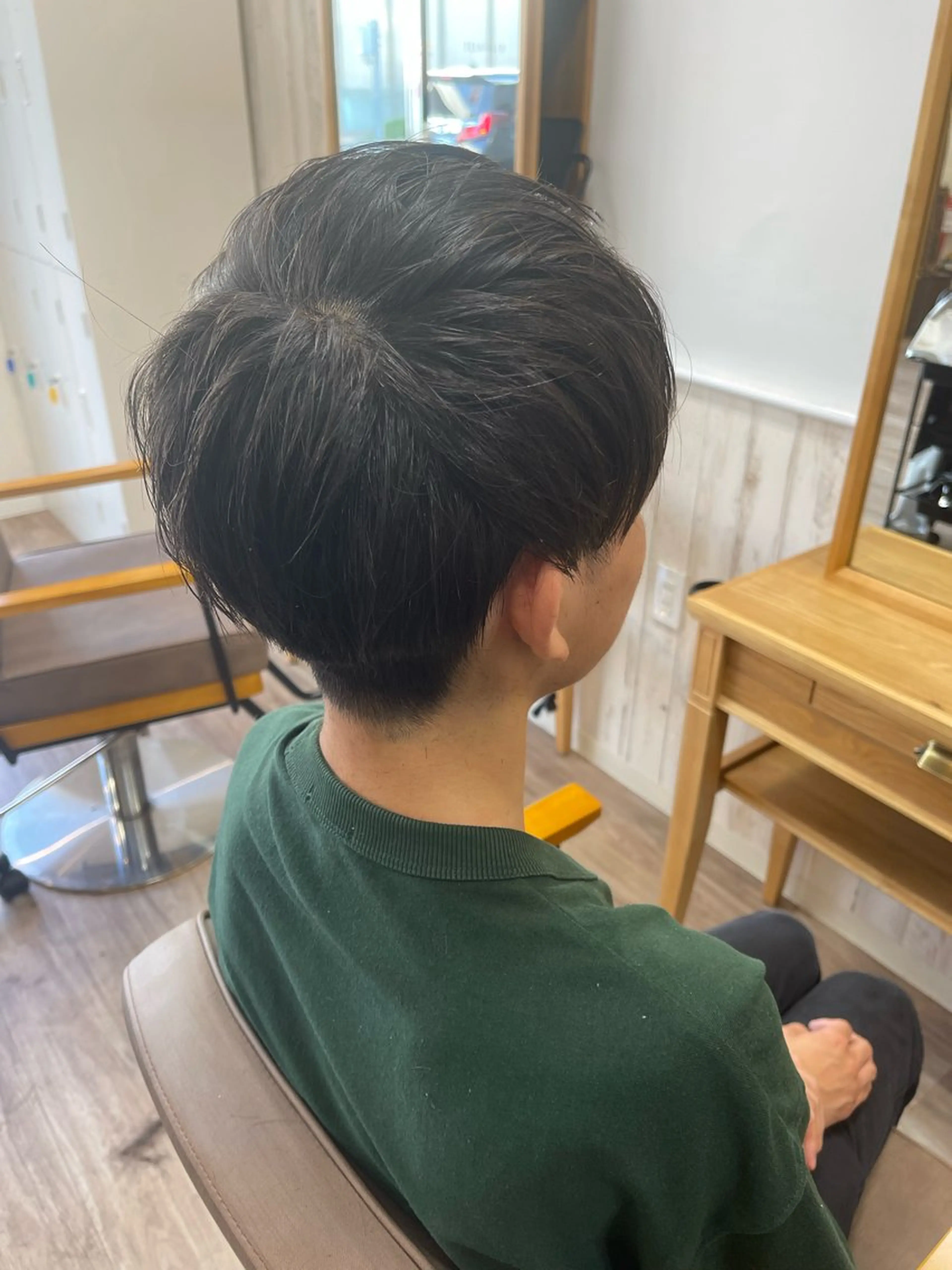 メンズシャンプーカットの写真