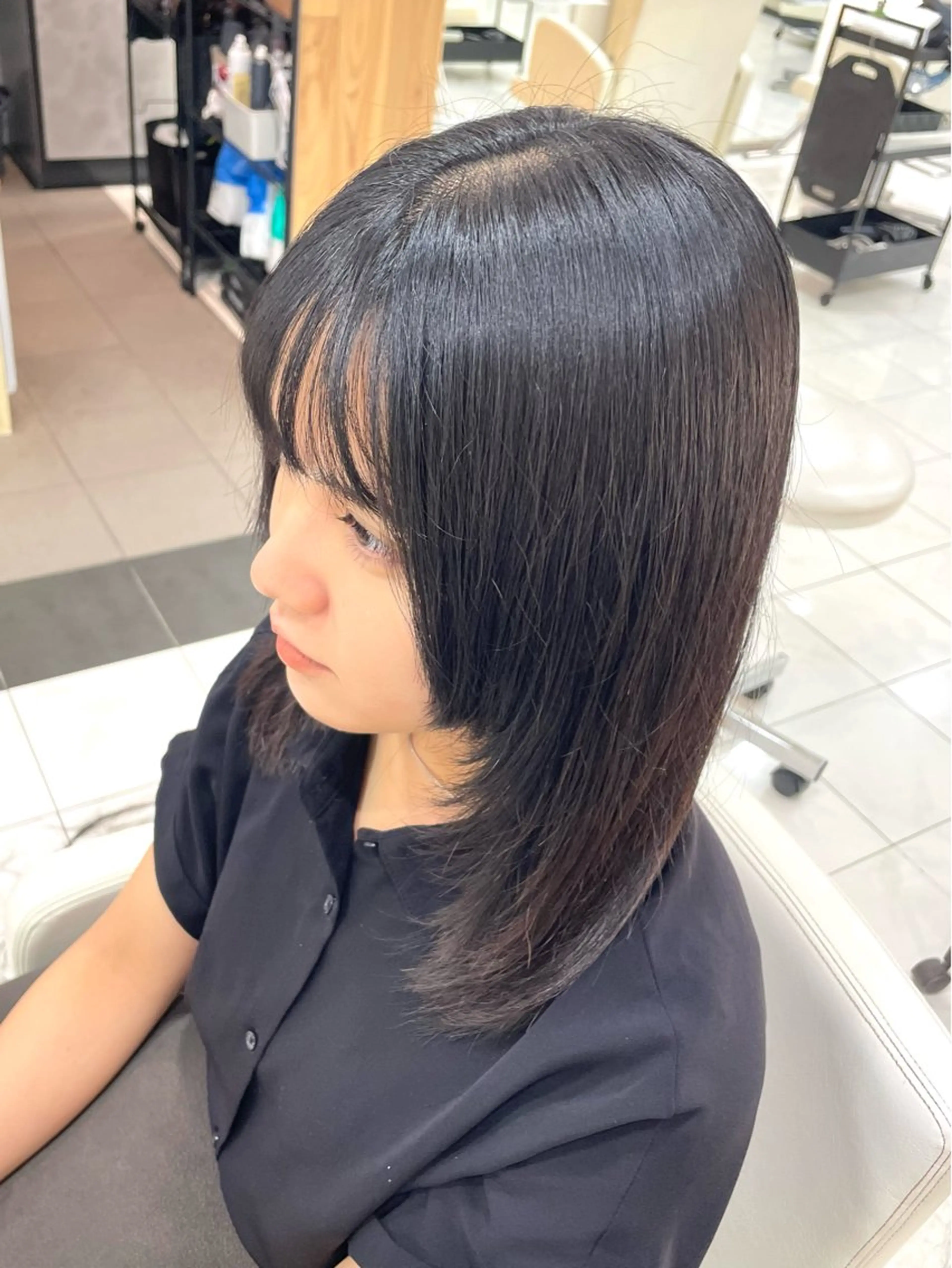 ミディアム カット トリートメント 丁寧な施術で、 朝が楽になる髪のヘアスタイル