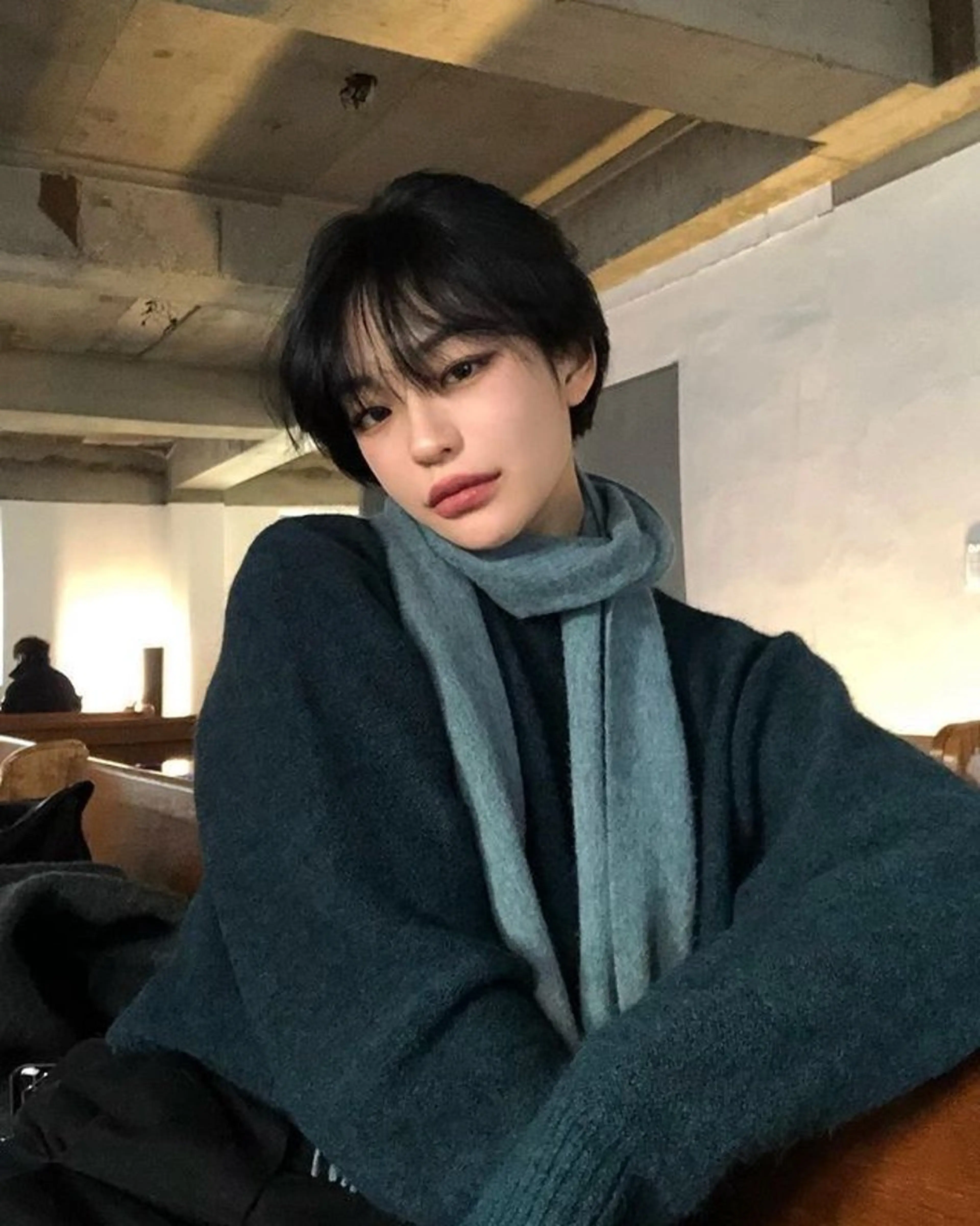 ショート カラー パーマ ヘアアレンジ ハンサムショート 丸みショート くびれヘア ショートヘア カット トリートメント ショートヘア原宿 fifth コシのヘアスタイル