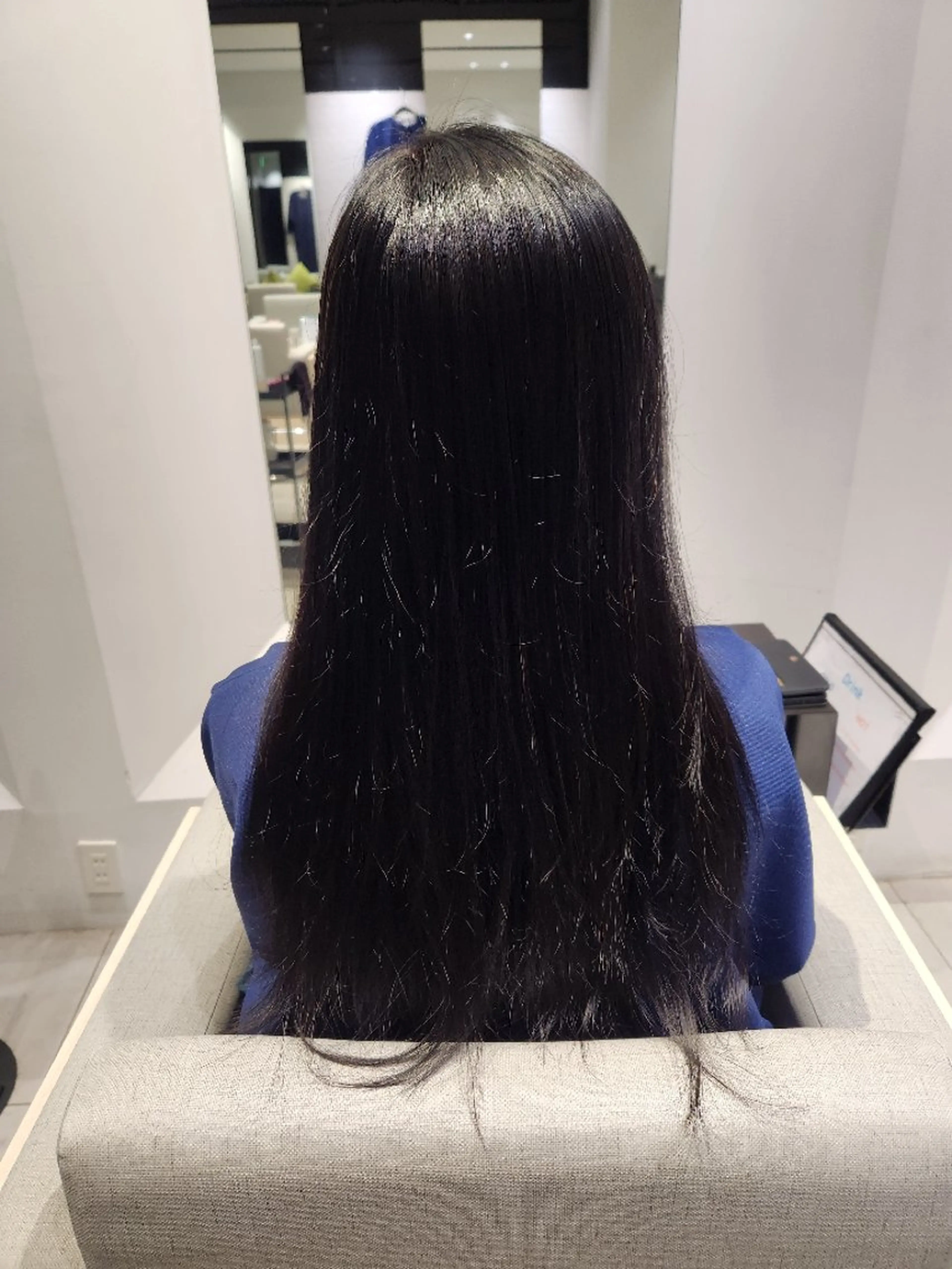 セミロング カラー 💜艶髪カラー💜 🎶富川美希🎶のヘアスタイル