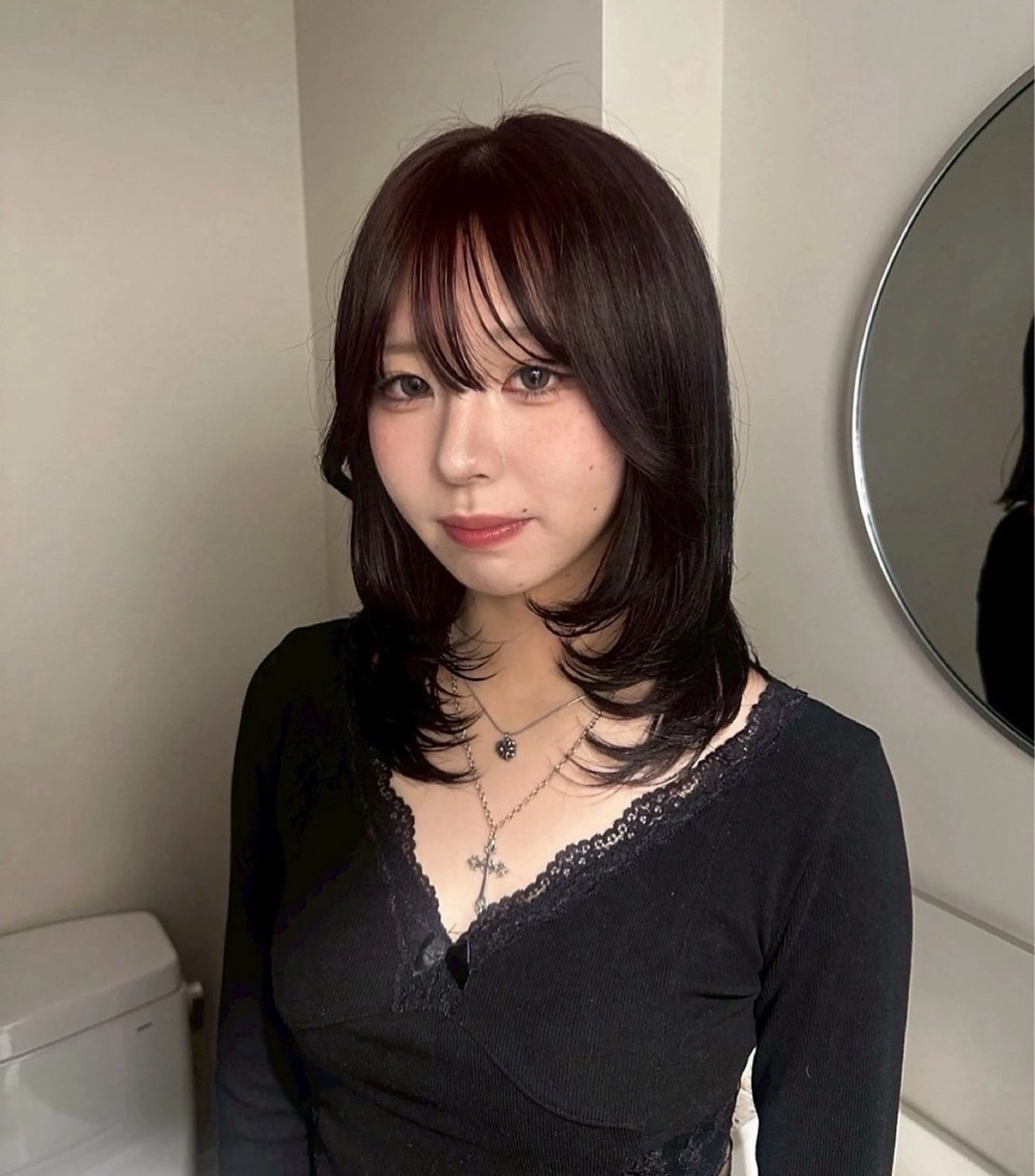 ミディアム カラー レッドカラー 松尾 怜奈のヘアスタイル