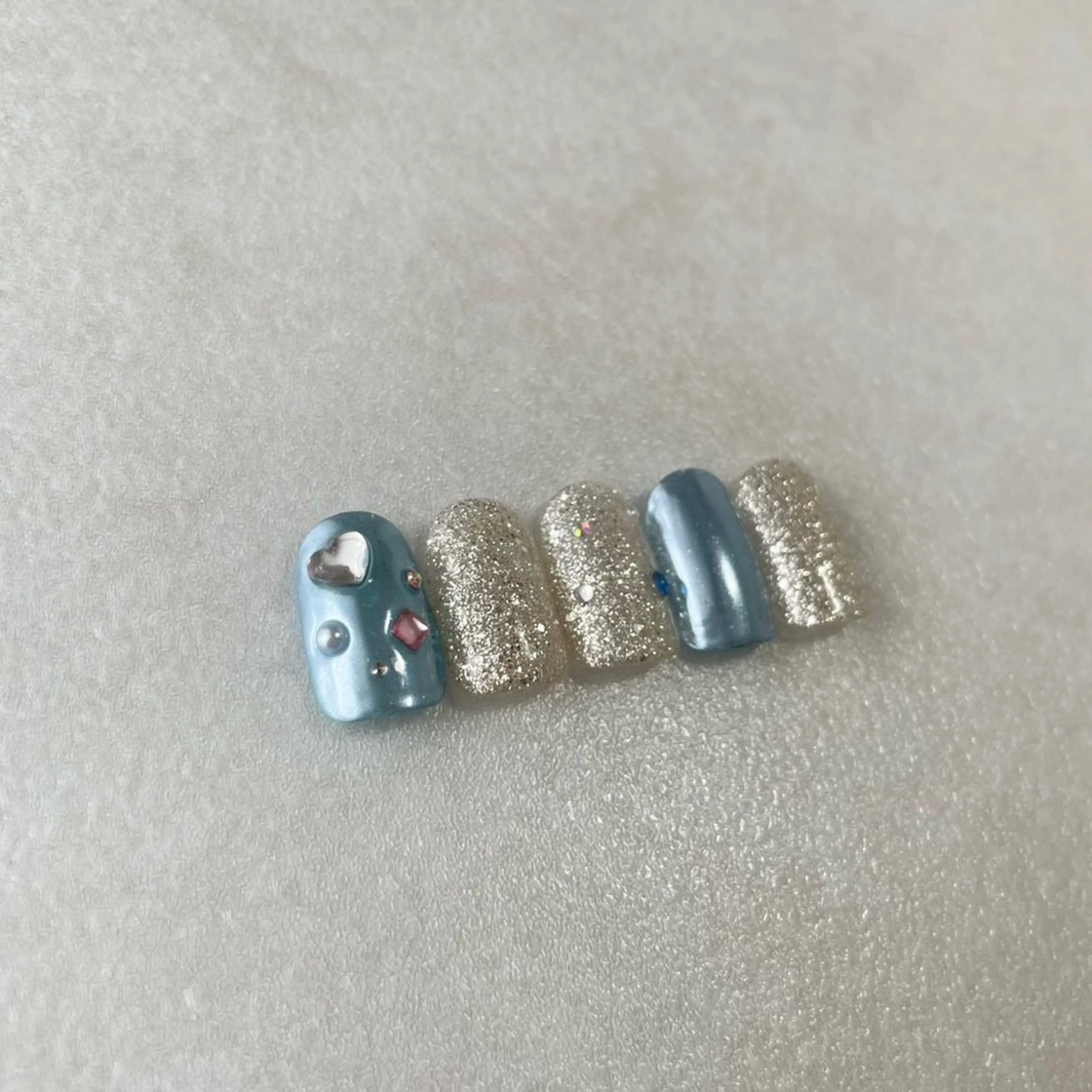 ネイル 🐈‍⬛ Minamiのネイルデザイン