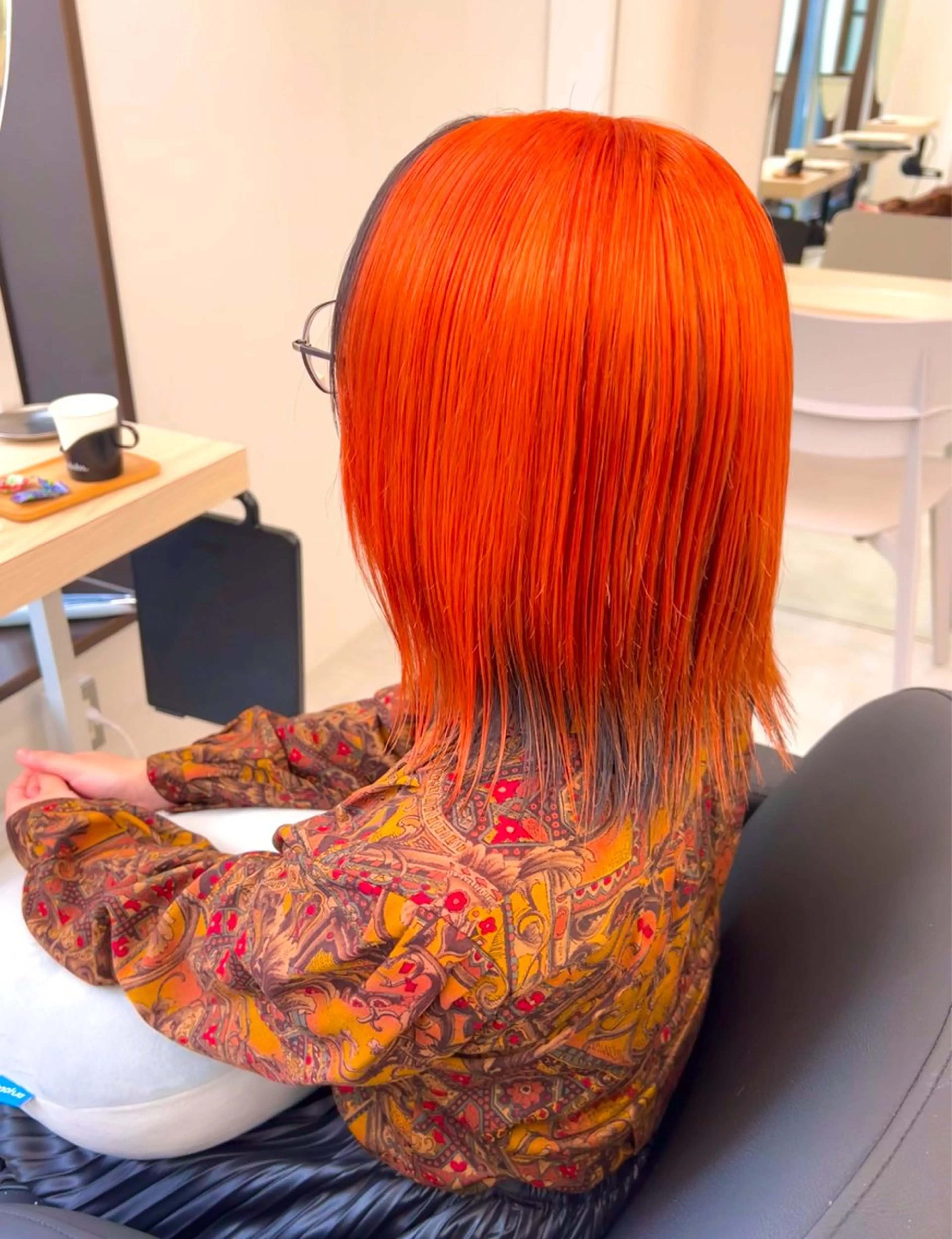 ミディアム MINA / 韓国 🇰🇷ハイトーンのヘアスタイル