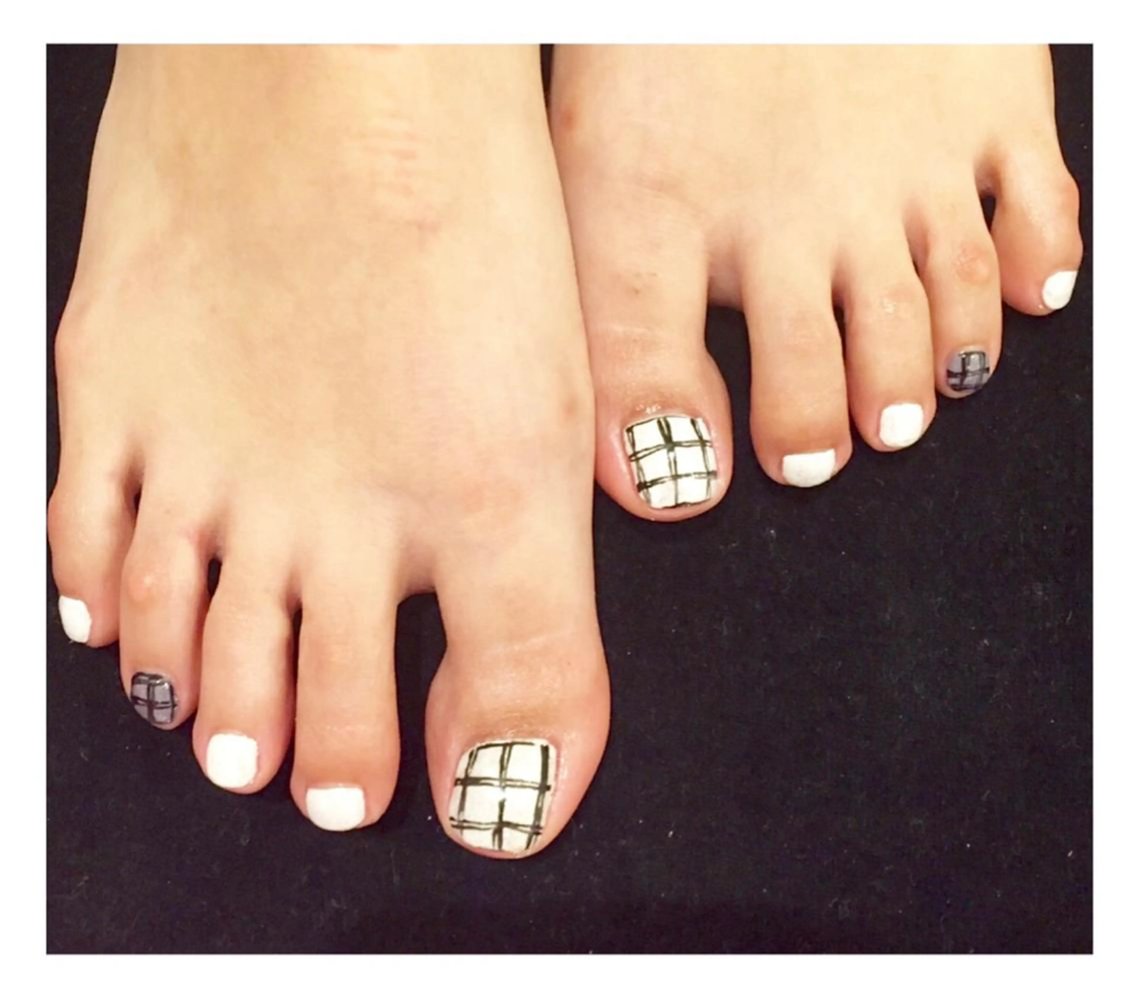 ネイル ハンドネイル フットネイル S LOUNGE NAIL所属・パーツたくさん🍓 SUMIのネイルデザイン