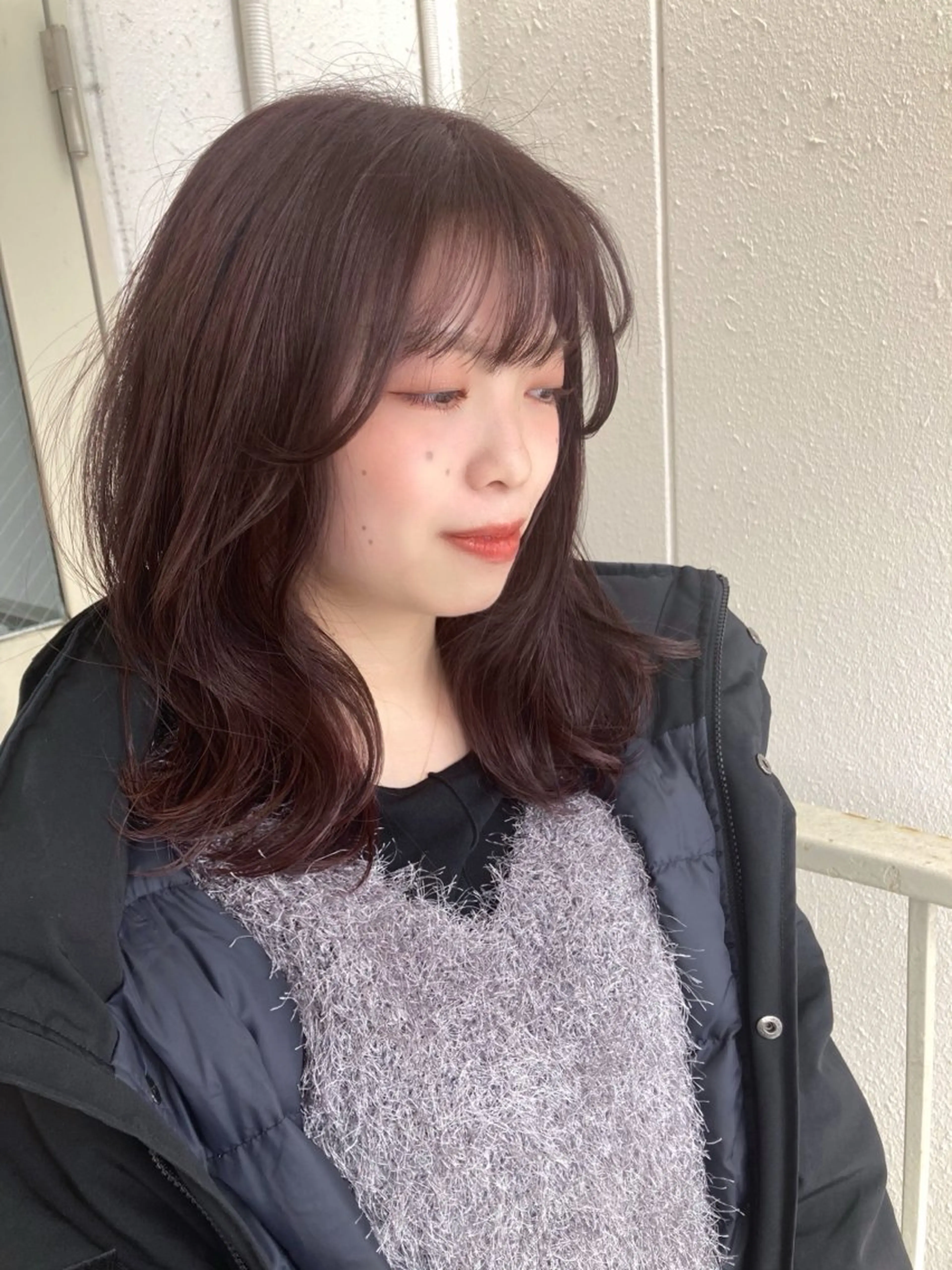 ミディアム roka ノゾミのヘアスタイル