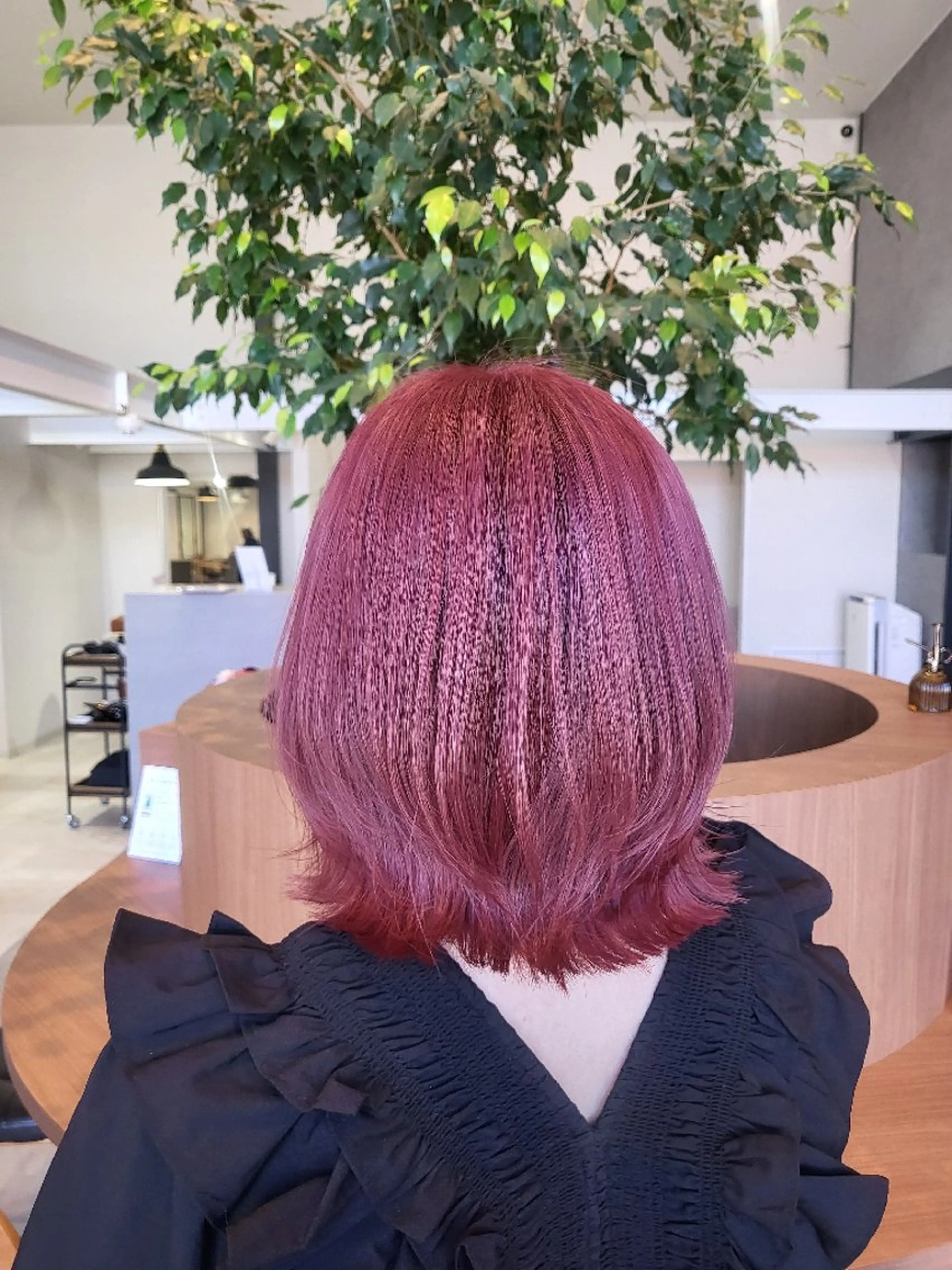 ミディアム 梅崎 ますみのヘアスタイル