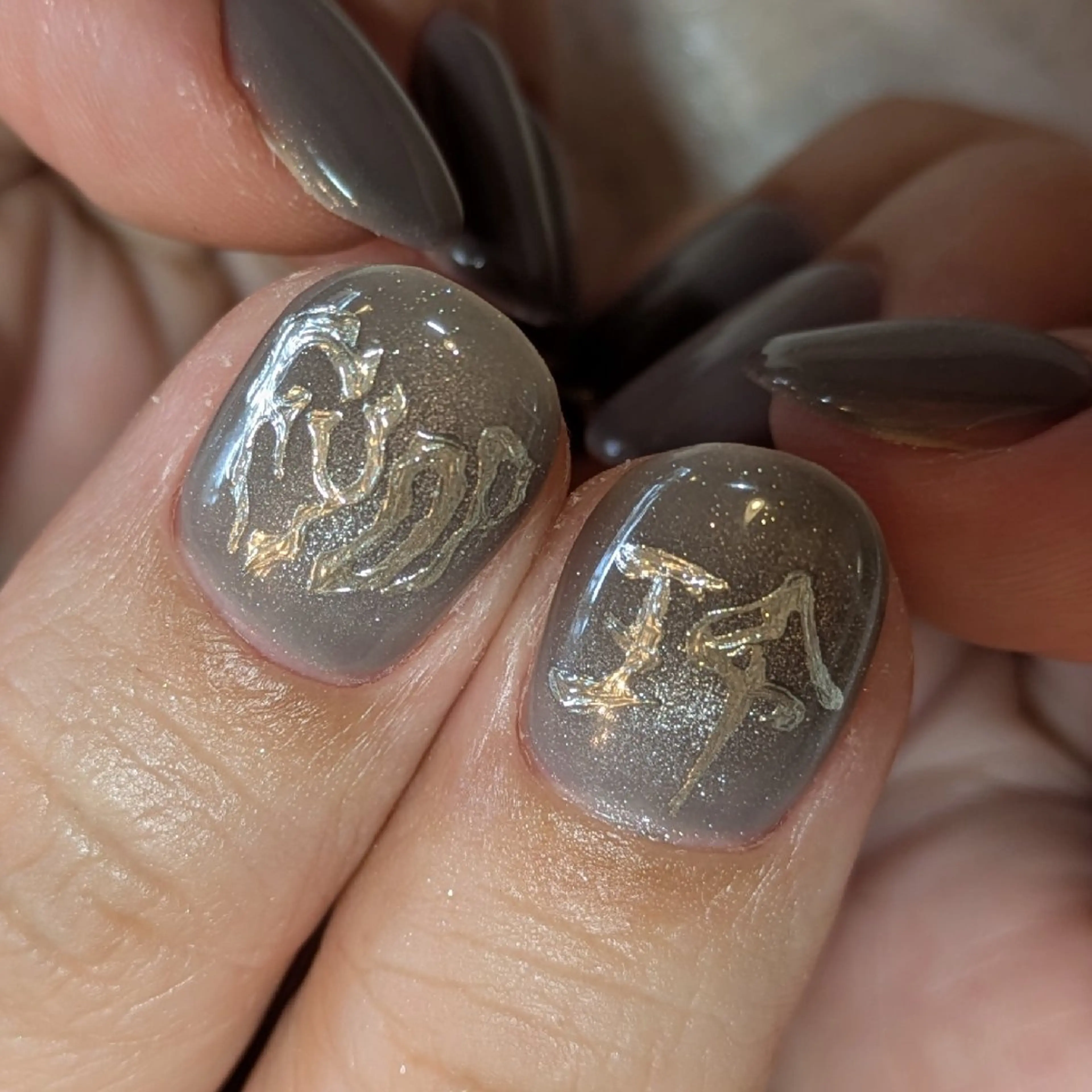 ネイル ミラーネイル ジェヌインネイル 河内のネイルデザイン