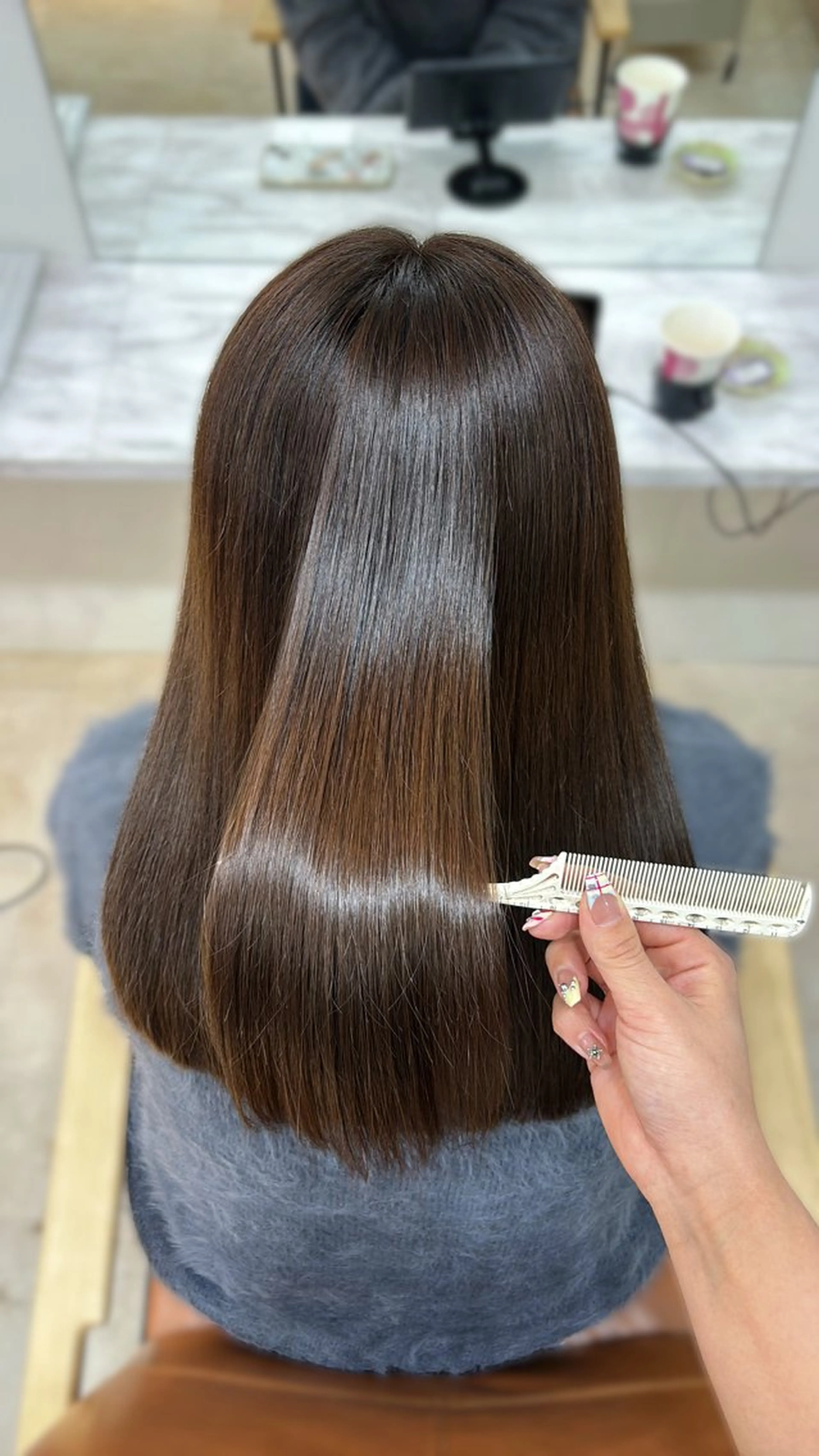 ミディアム カット ヘアカラー Angelica manaのヘアスタイル