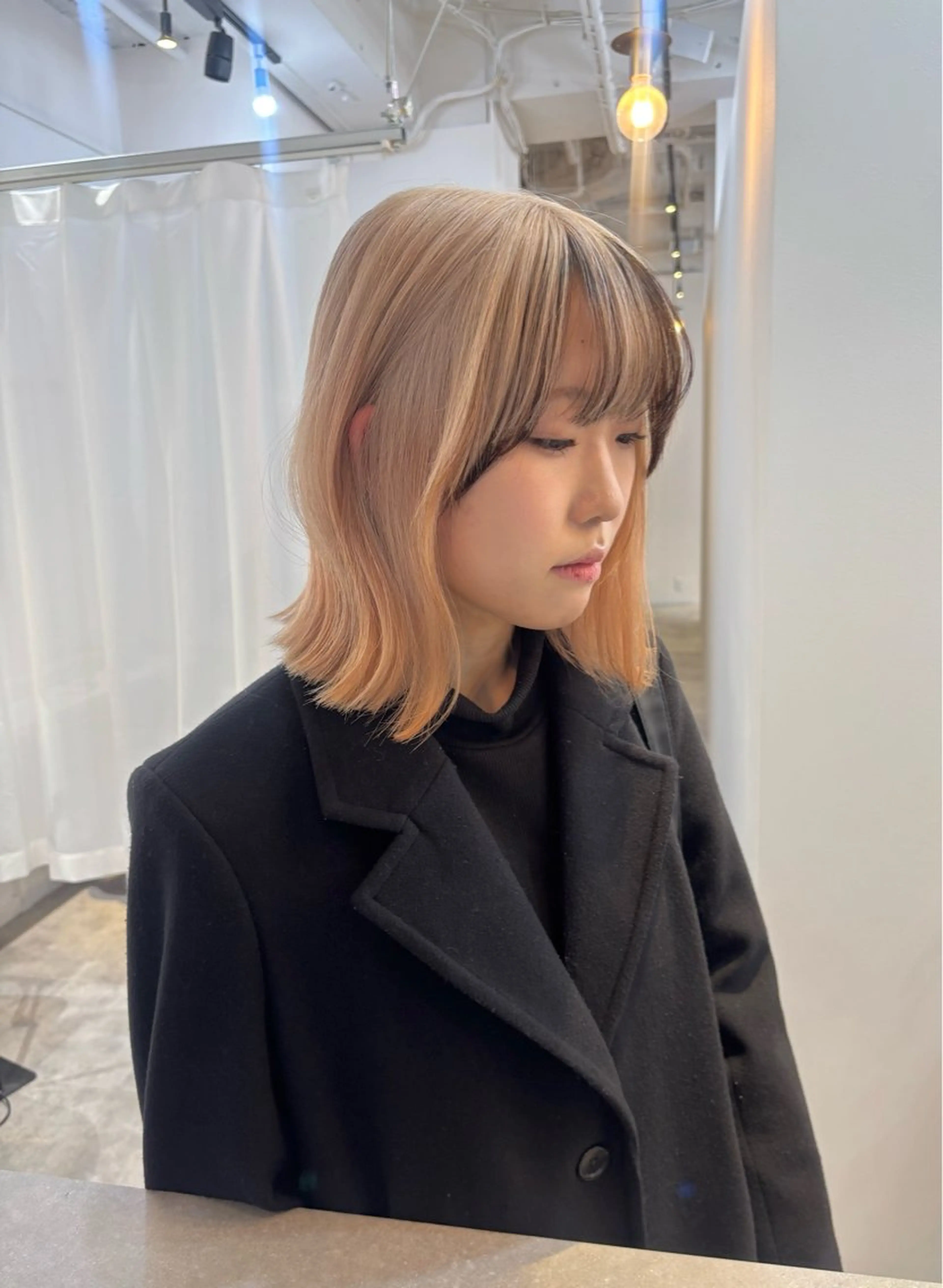 セミロング カラー ヘアカラー トリートメント Megu/ベージュ/ 透明感カラーのヘアスタイル