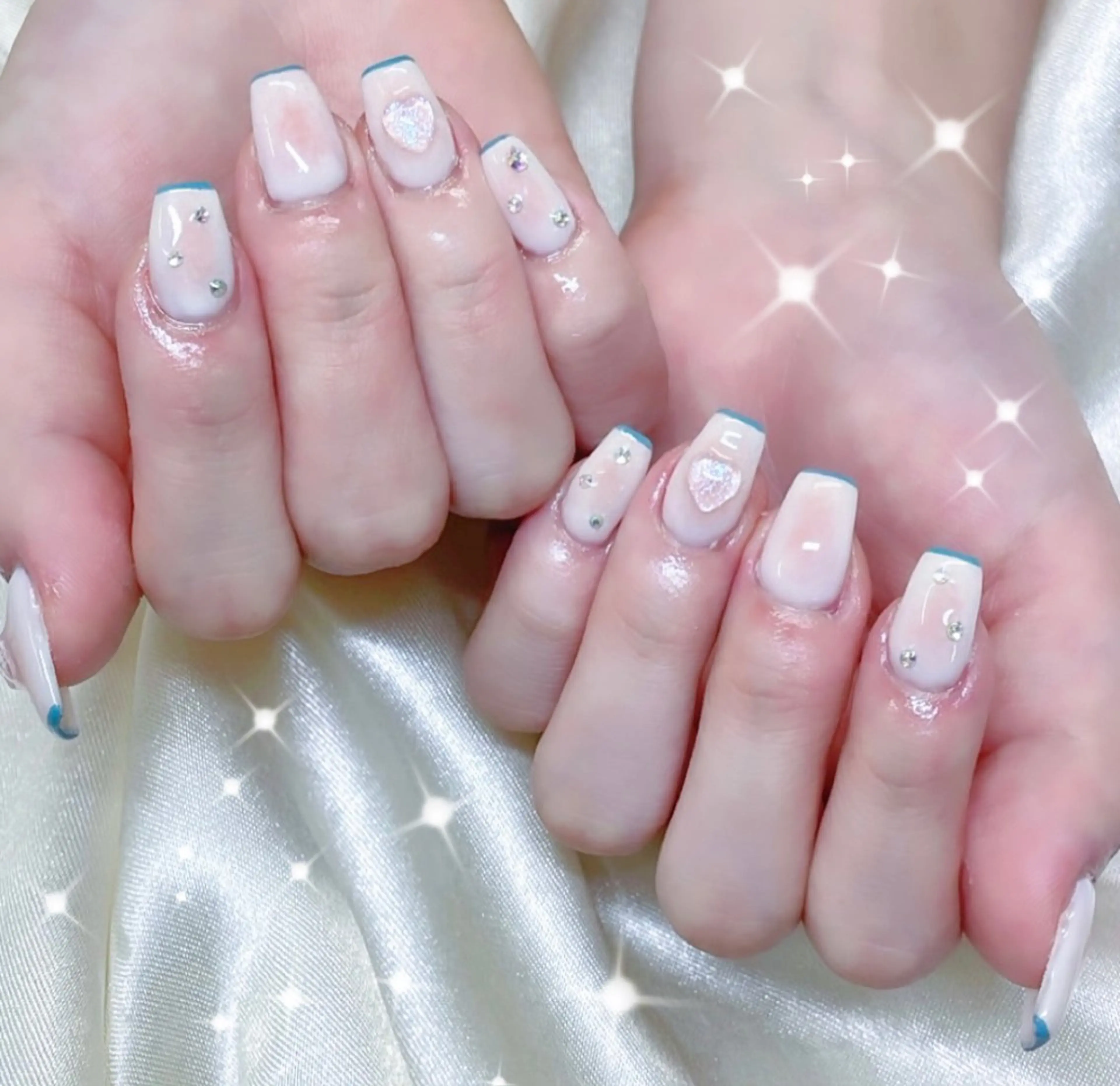 ネイル ハンドネイル misaki 🩰‎🤍🎀のネイルデザイン