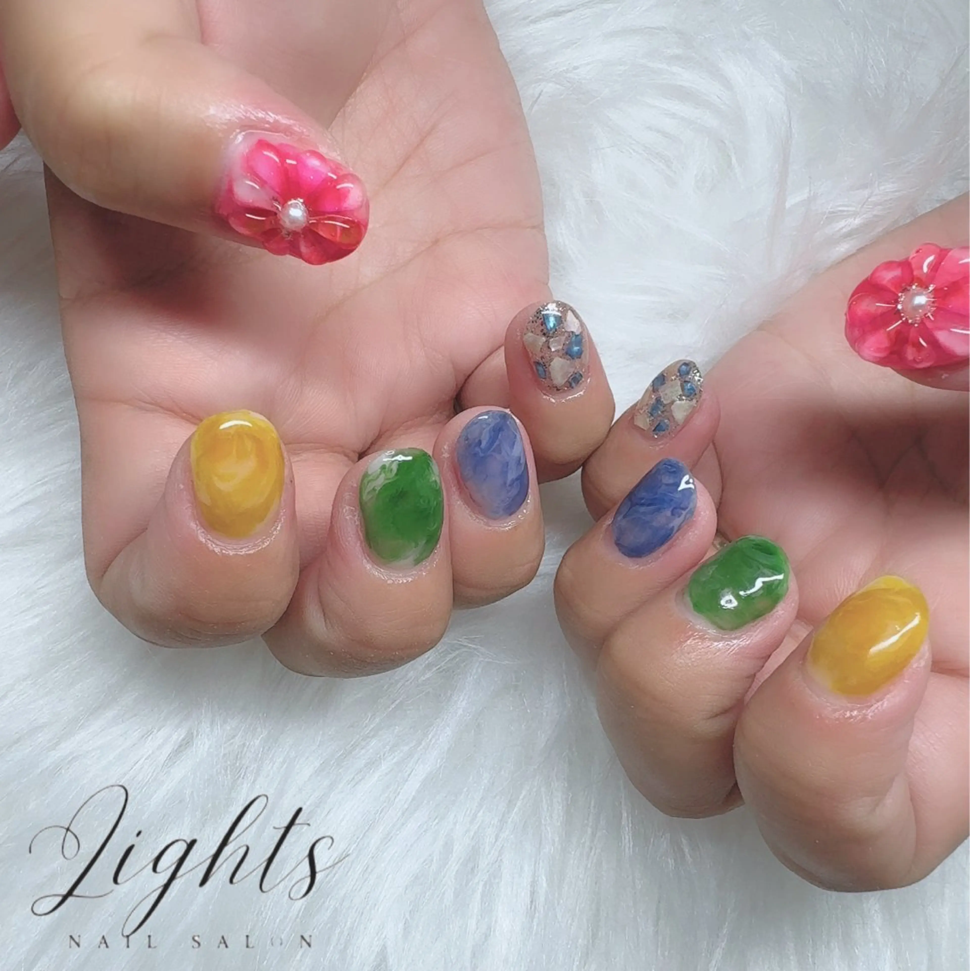 ネイル Nailsalon Lightsのネイルデザイン