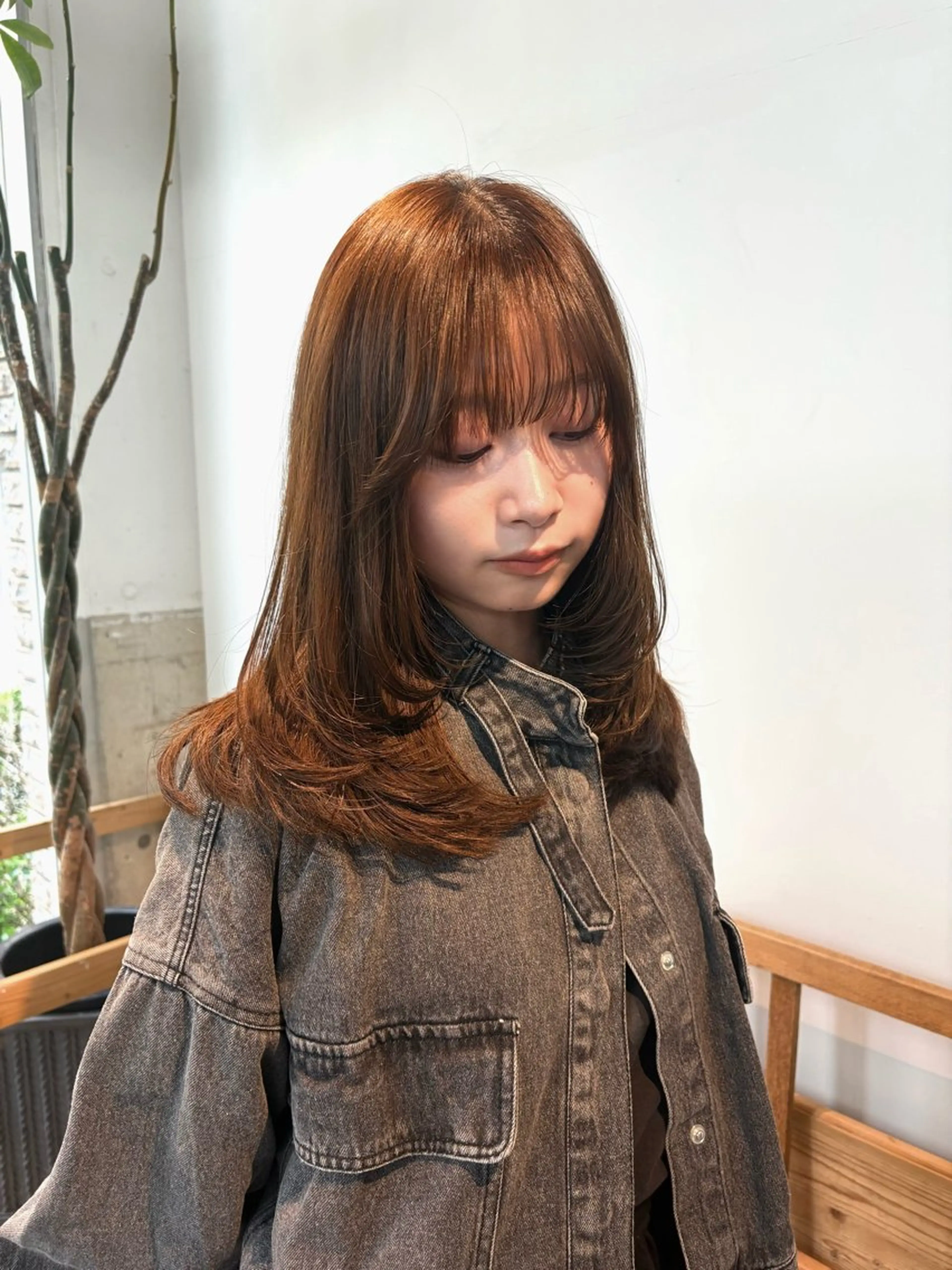 セミロング レイヤーカット Fev YUZUのヘアスタイル