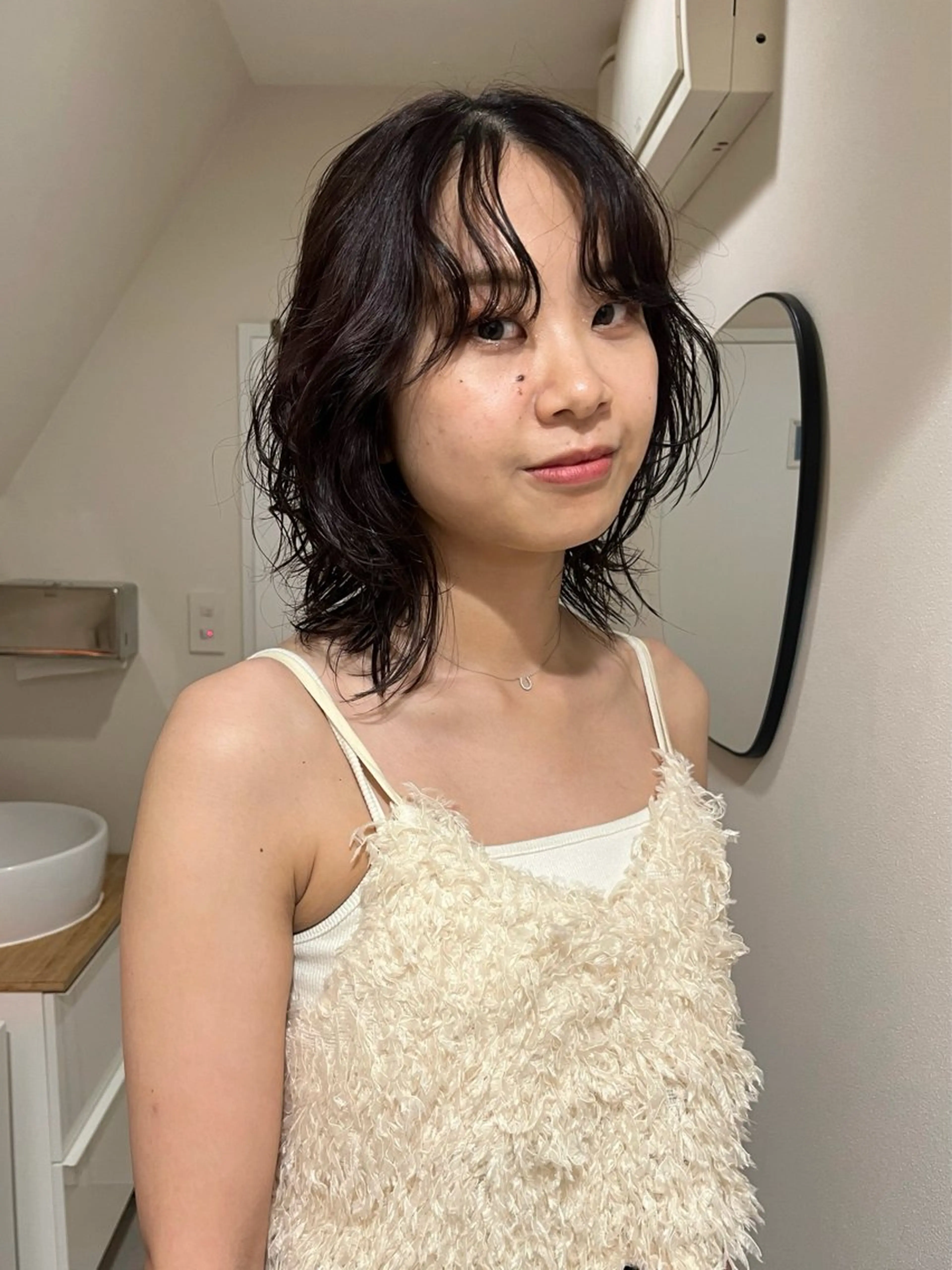 ミディアム パーマ ミディアムパーマ ニュアンスパーマ GO TODAY シェアサロン 表参道Flos店所属・nishi fuyumiのヘアスタイル