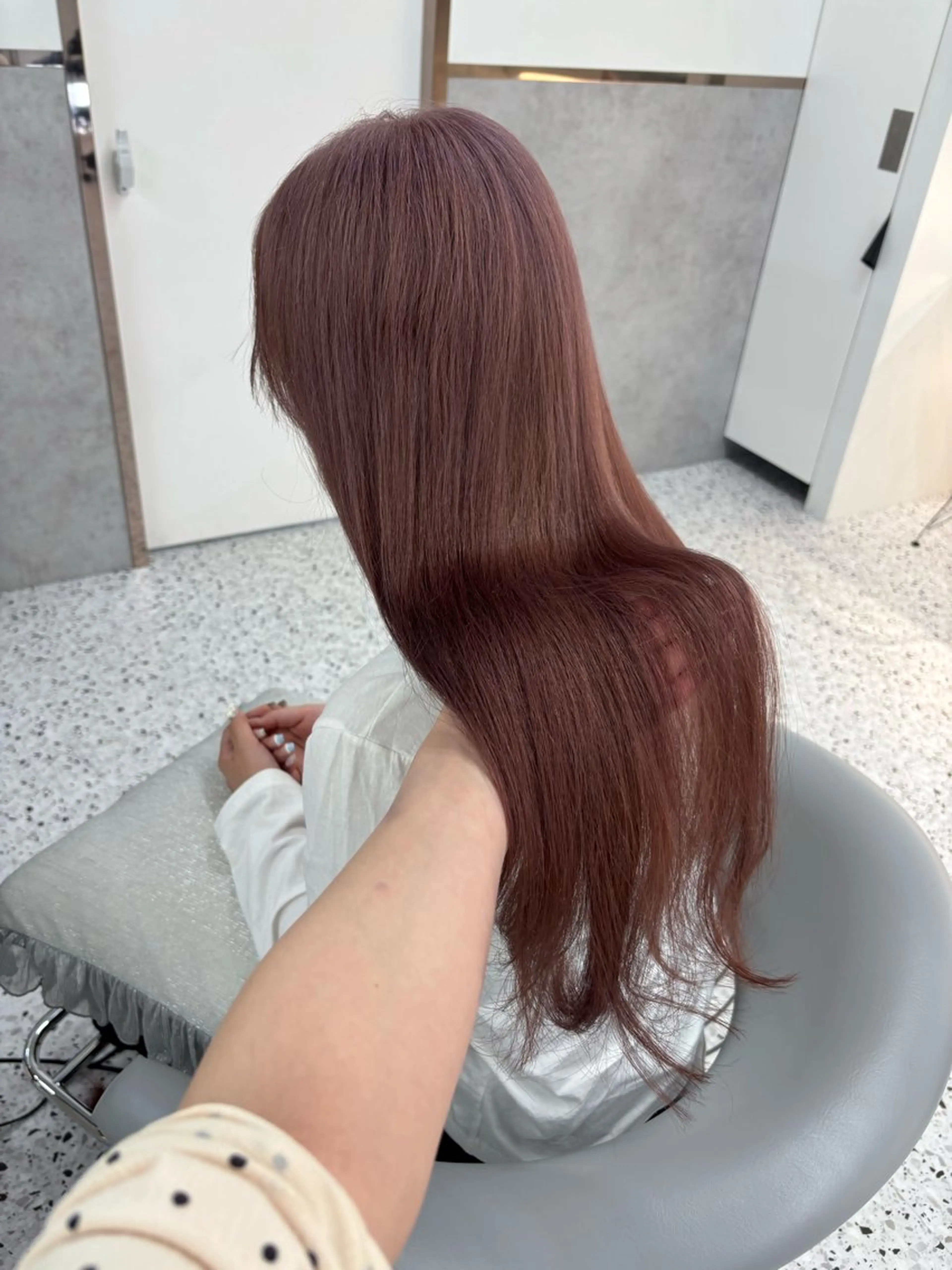 ミディアム カラー ブリーチ ボブ 韓国風ヘア レイヤーカット トリートメント ヘアカラー rina／ベージュ ワンホン/韓国ヘアのヘアスタイル