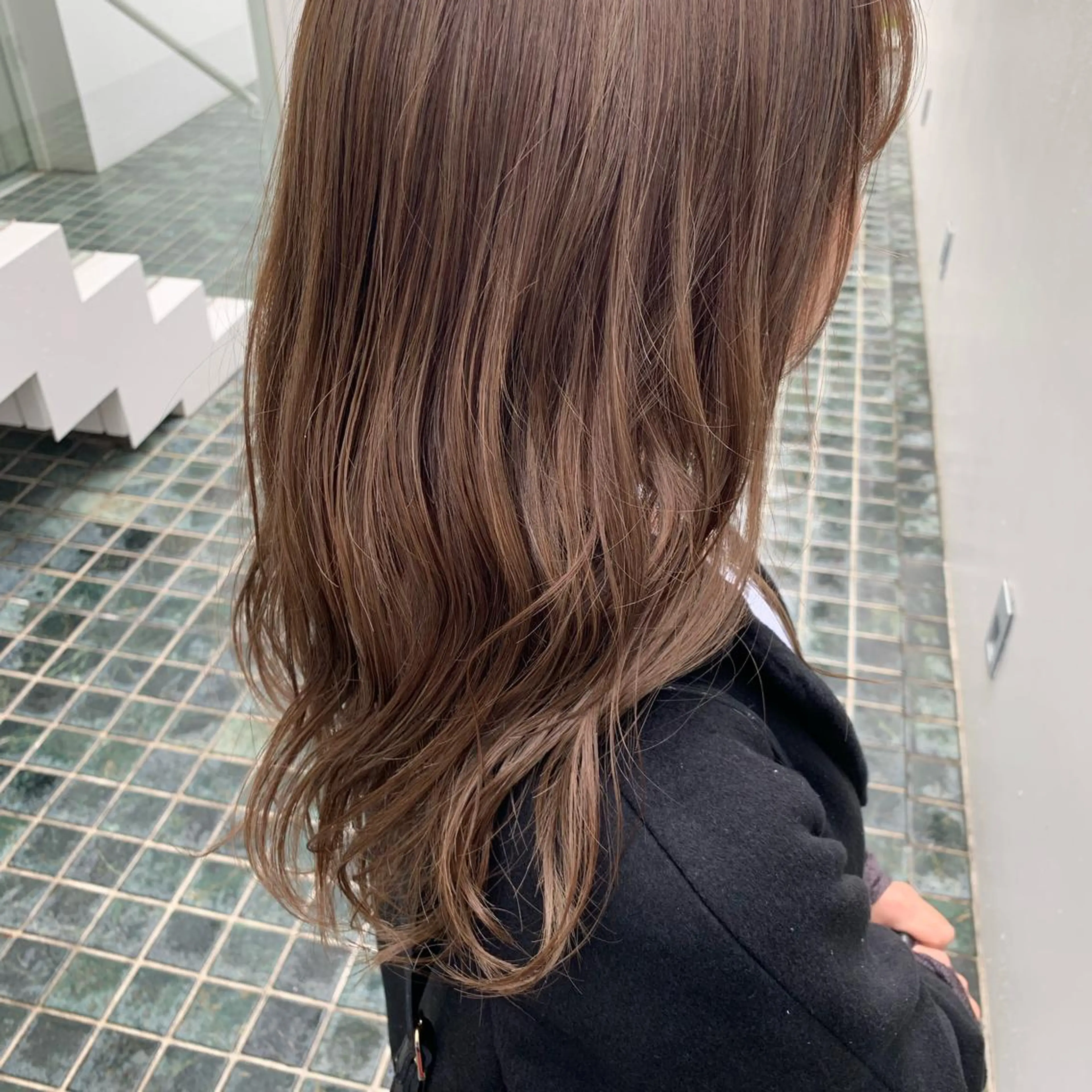 ロング カラー ブラウンカラー 透明感カラー ココアブラウン SALOWIN表参道店所属・マンツーマン×半個室 まちだきょうすけのヘアスタイル