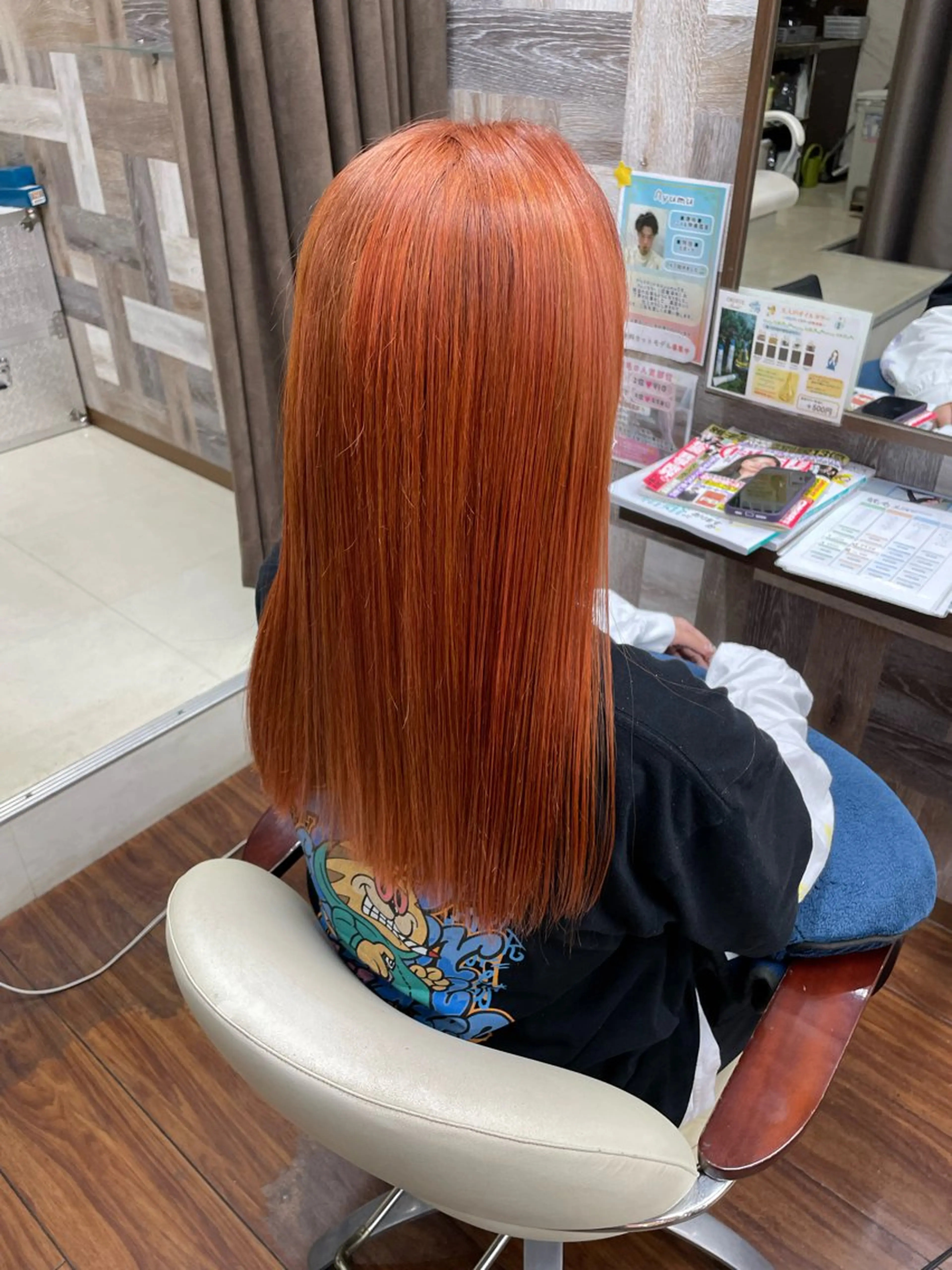 ロング カラー ブリーチ オレンジ ハロウィン ヘアカラー Hair Peace所属・戎 歩のヘアスタイル