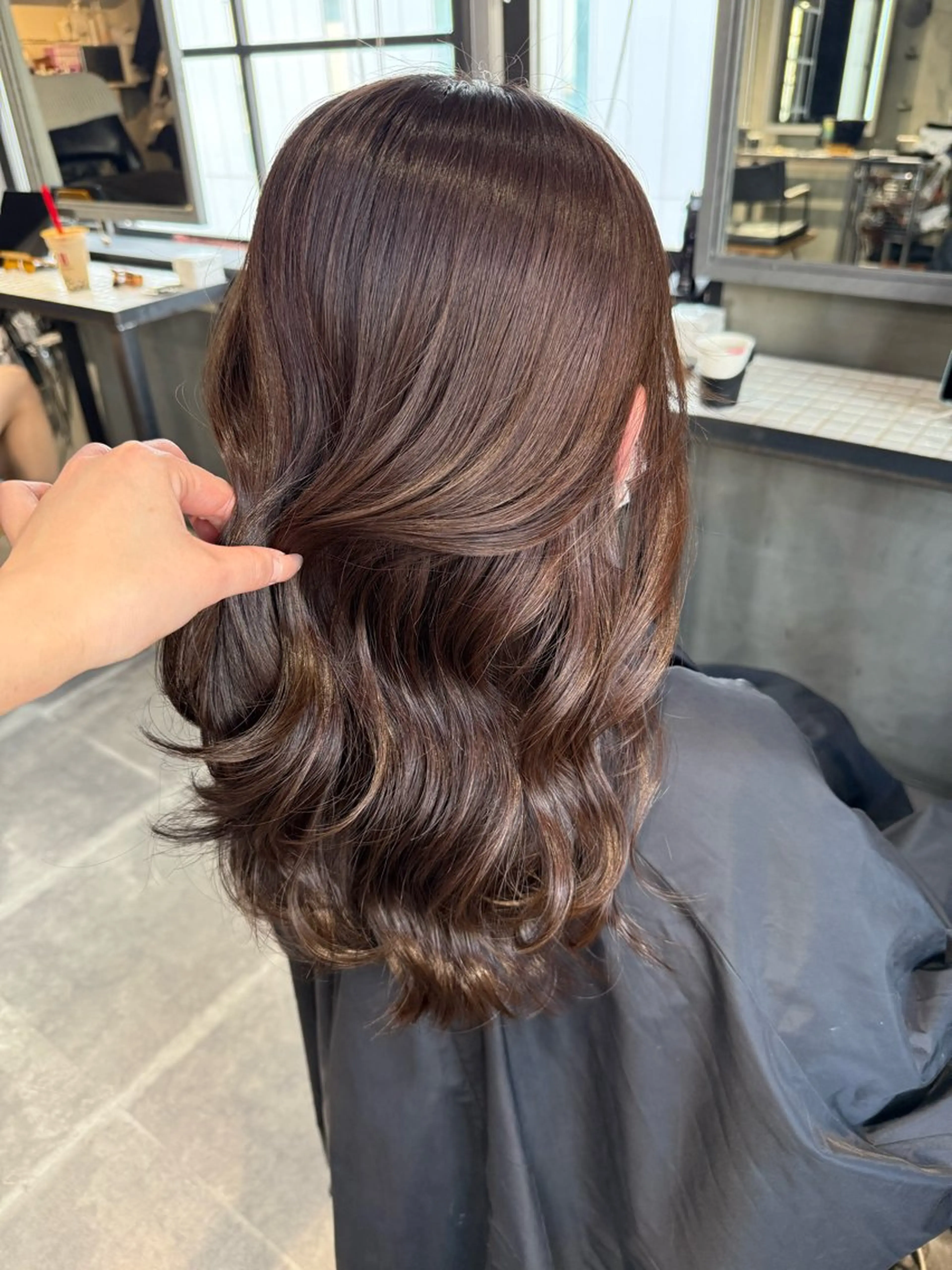 セミロング カット ヘアカラー トリートメント LeAng所属・佐伯 桃のヘアスタイル