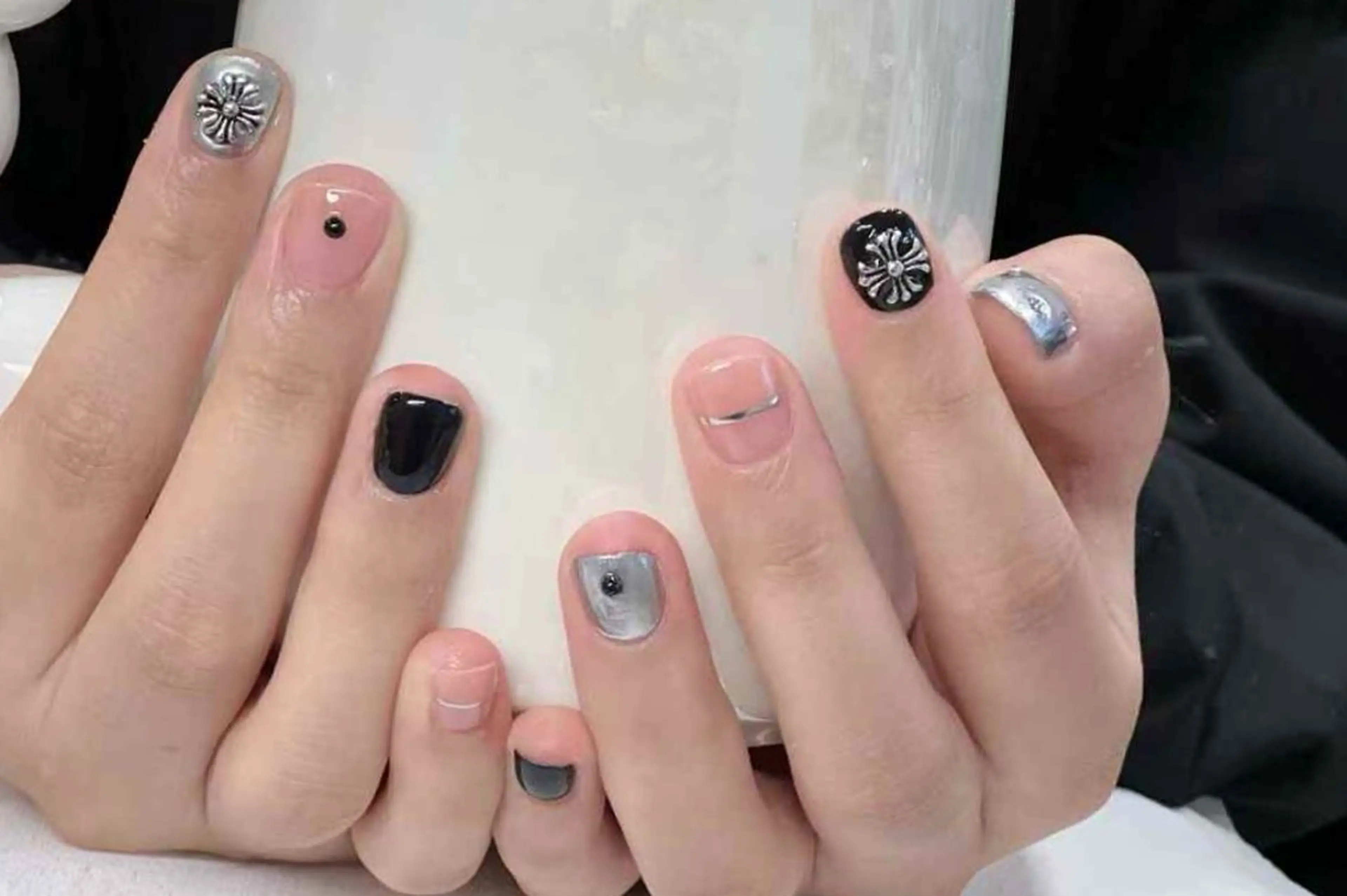 ネイル E·U·B ネイル所属・横浜市中区曙町 E·U·Bネイルのネイルデザイン