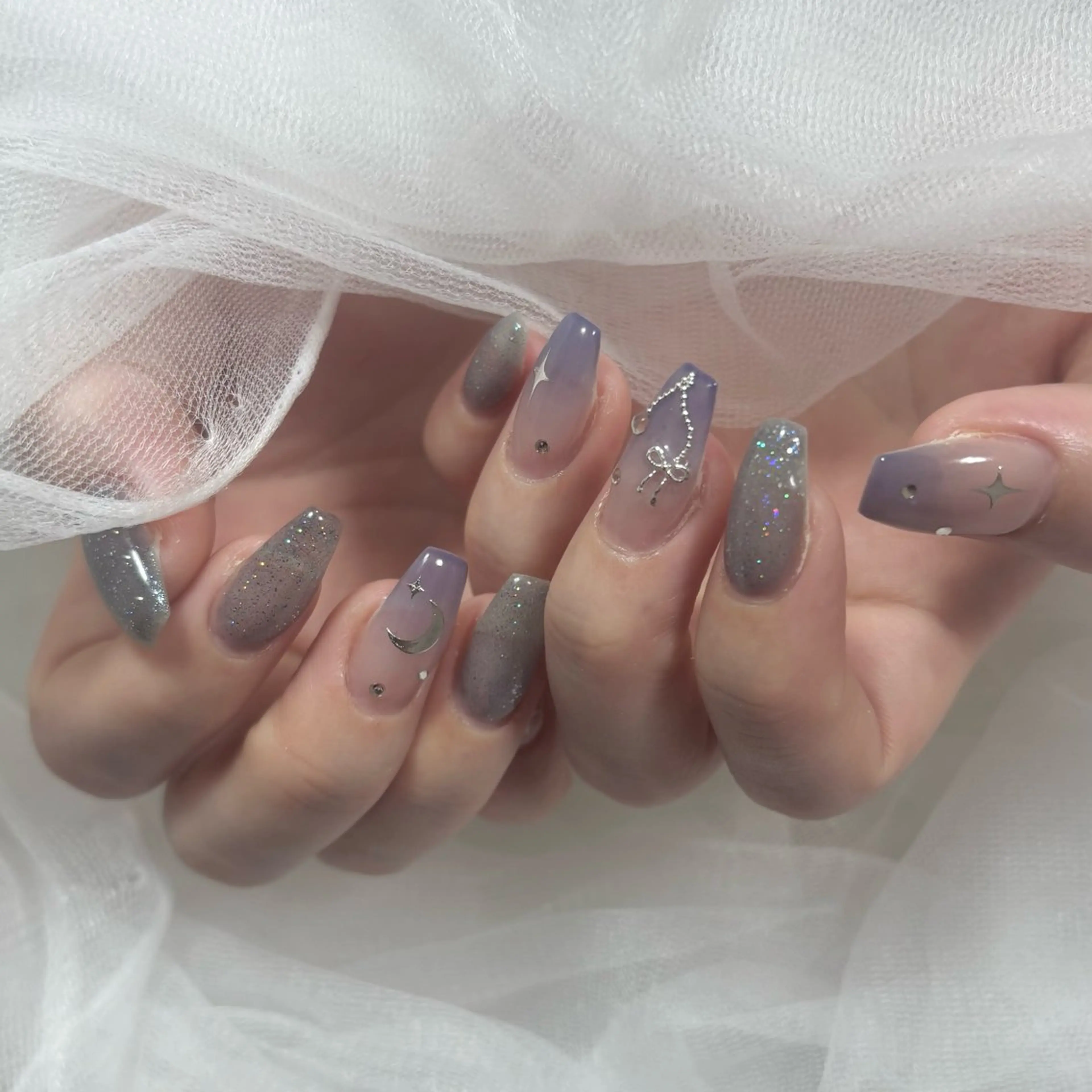 ネイル グラデーション 夏ネイル ワンホンネイル ハンドネイル h's dazz harukaのネイルデザイン