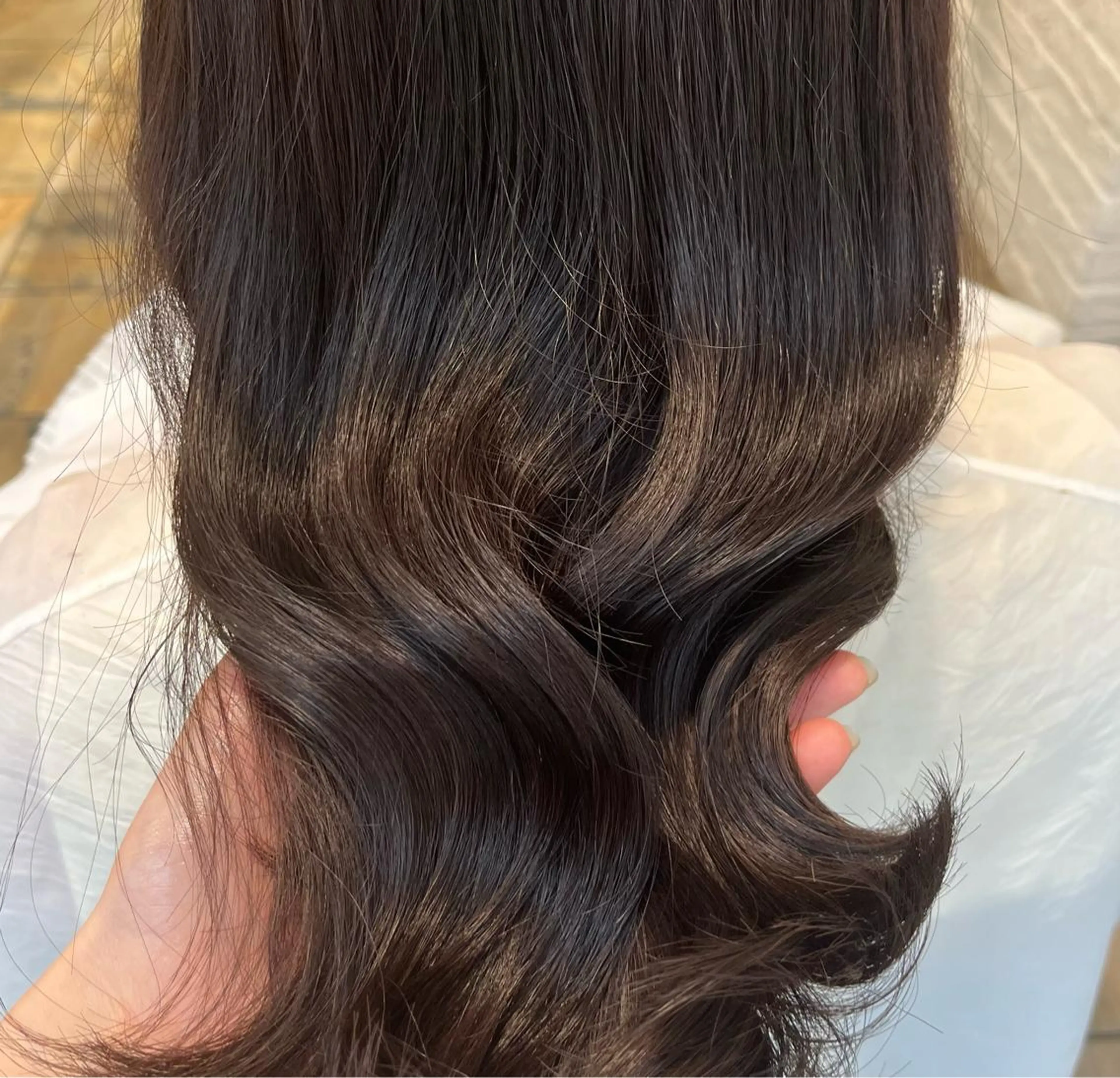 セミロング カラー 石井 歩奈のヘアスタイル