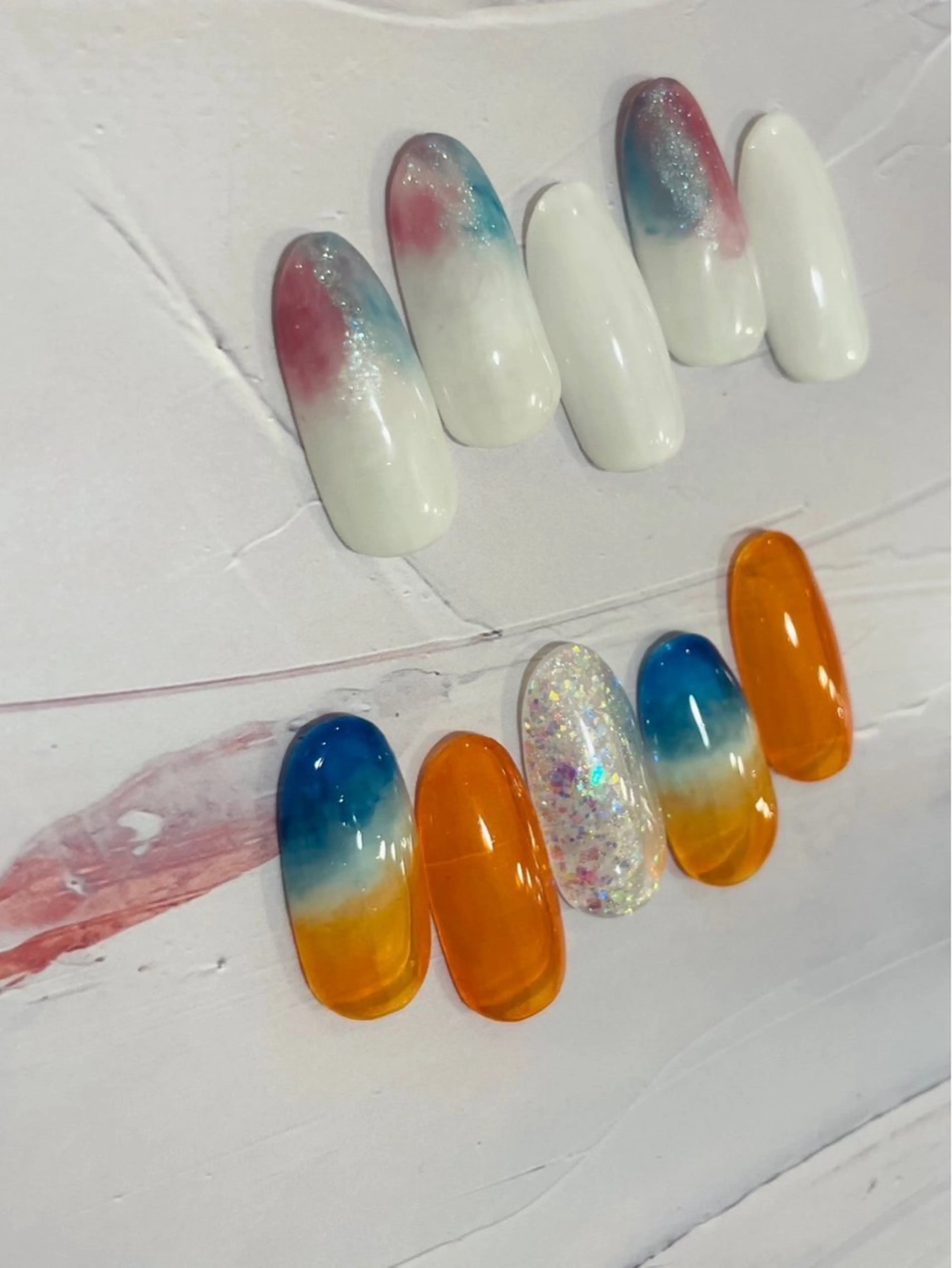 【ハンドジェル】オフ込❕ニュアンスネイル🤍色変無料の写真