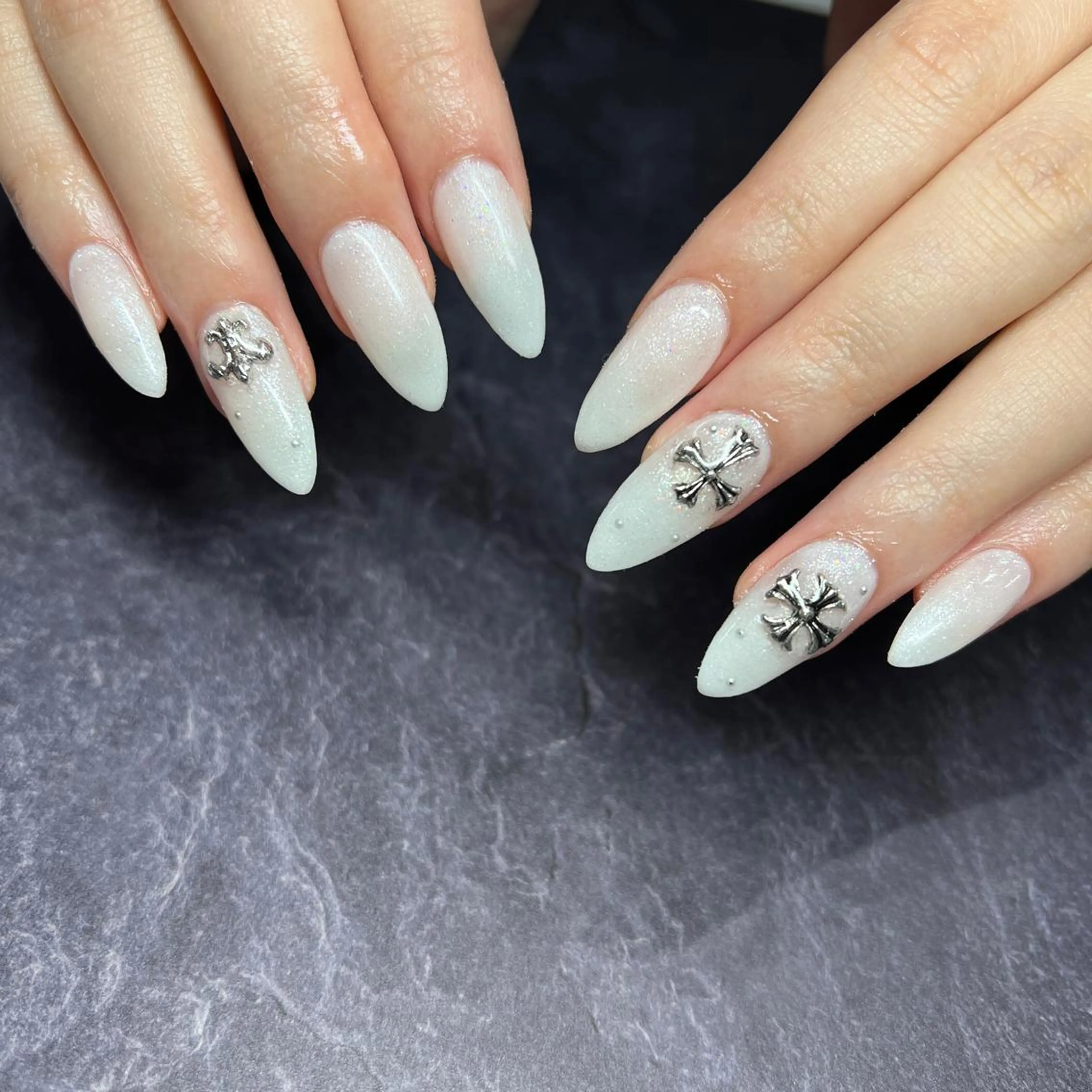 ネイル チークネイル ジェルネイル 韓国ネイル 持ち込み パラジェル LeaLea nails.のネイルデザイン