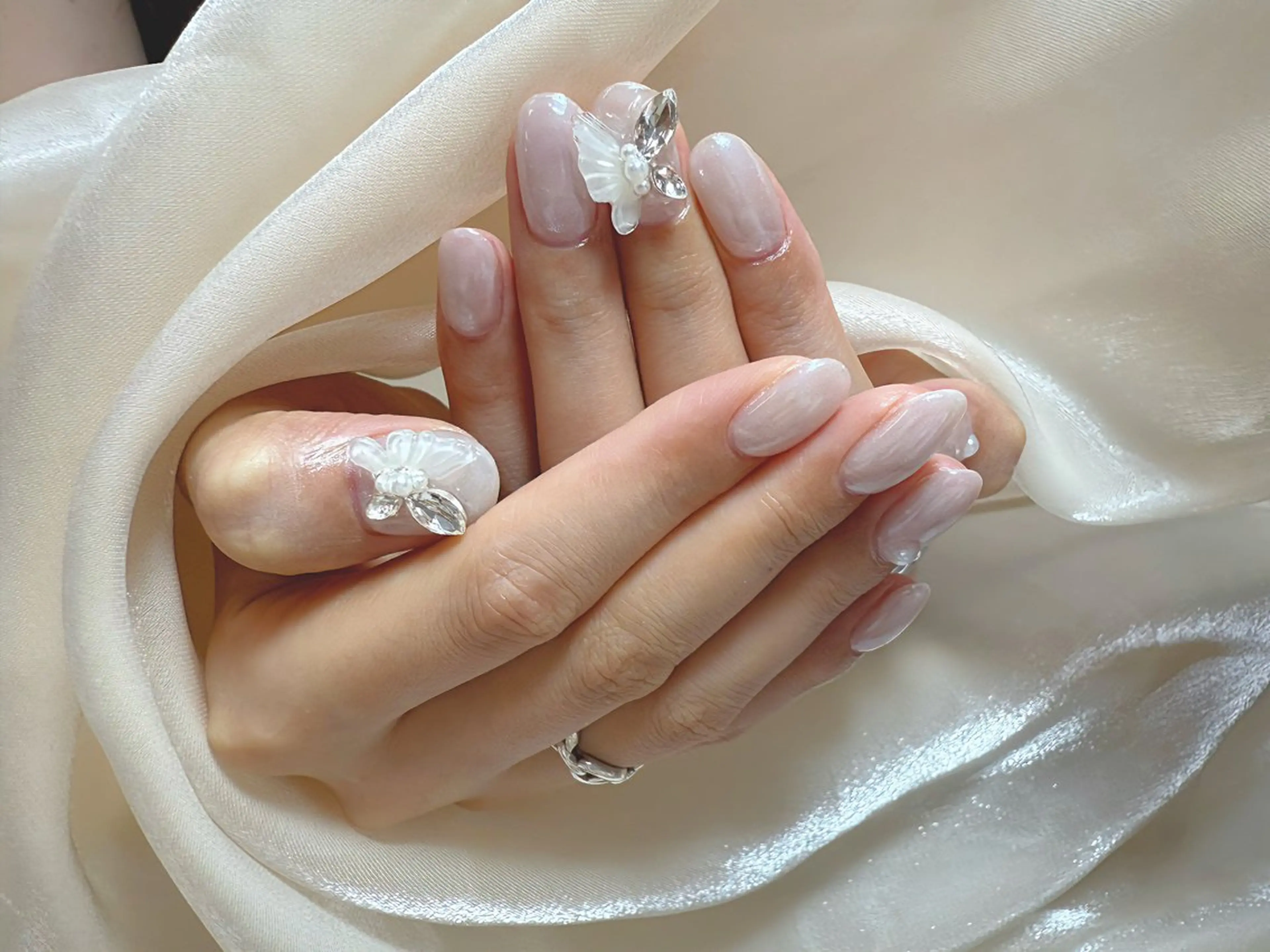ネイル ストーンネイル ハンドネイル flower nailsalon所属・Flower nailのネイルデザイン