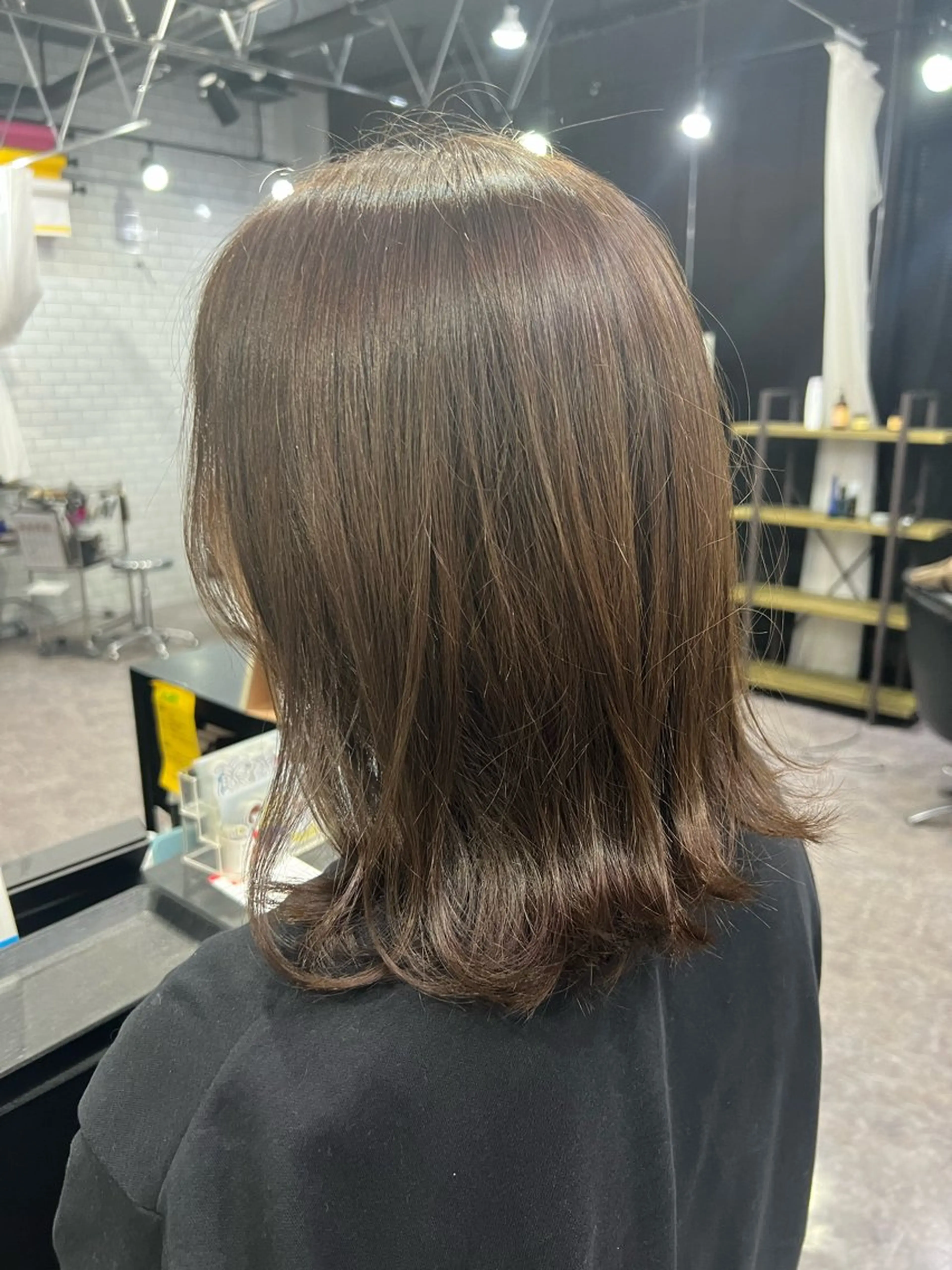 セミロング カラー ヘアカラー 友滝 真菜美のヘアスタイル