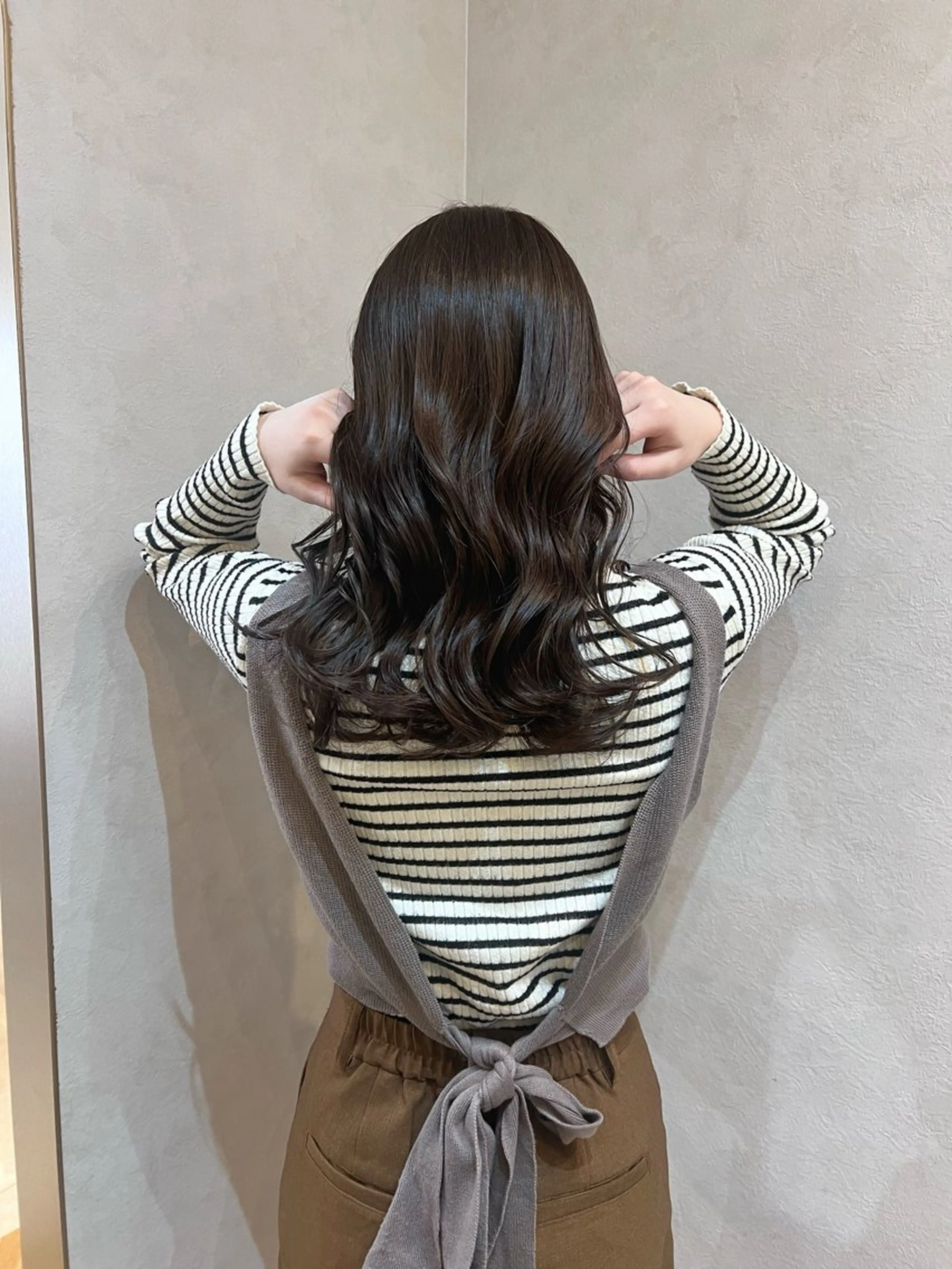 ロング カラー ブラウンカラー チョコレートブラウン 透明感カラー ココアブラウン ヘアカラー トリートメント "今"だけでない美髪 KOTOMIのヘアスタイル