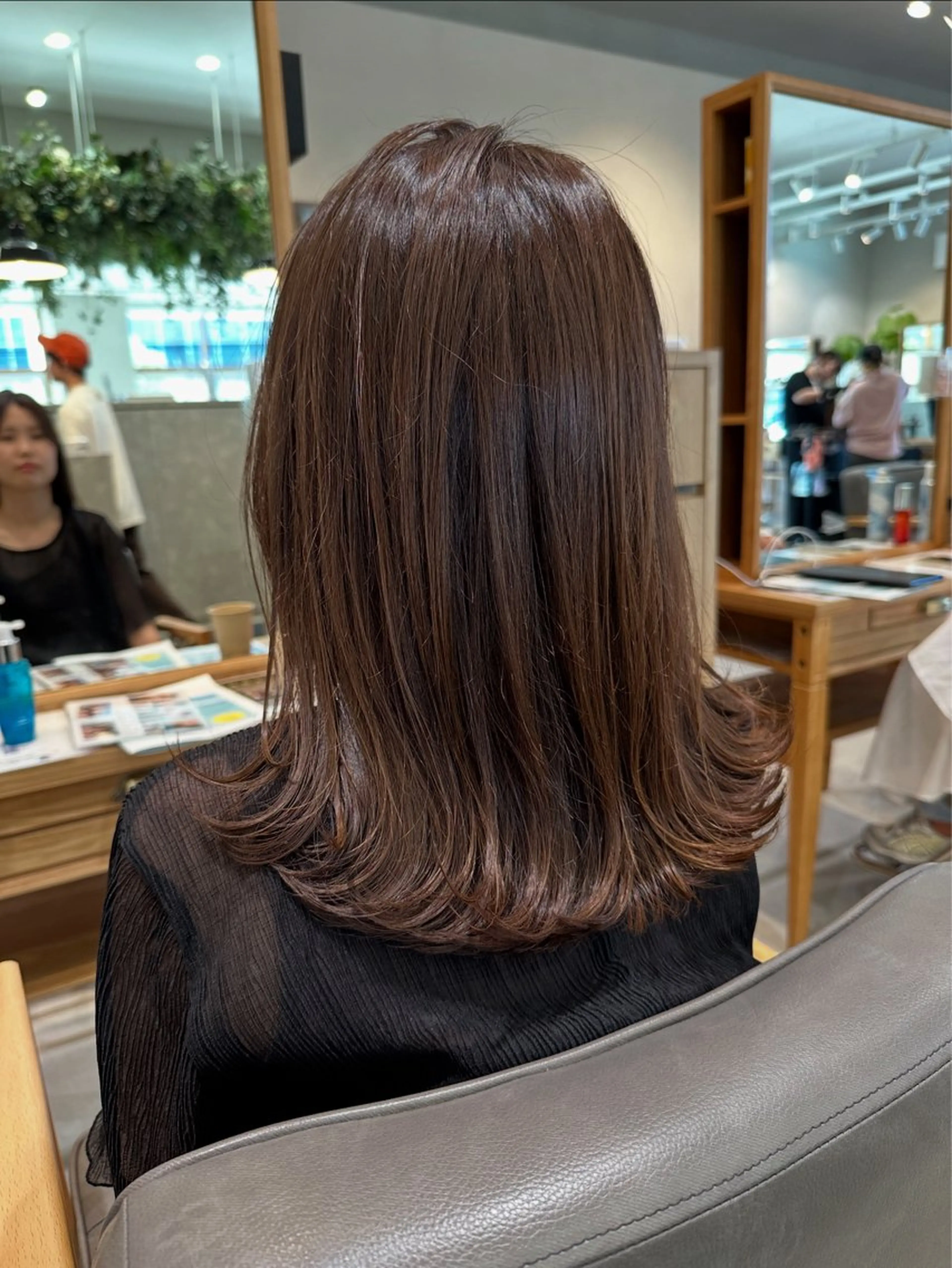 セミロング カラー 切りっぱなしボブ グレージュ ボブ カット ヘアカラー トリートメント 永野真也 透明感カラー🪞のヘアスタイル