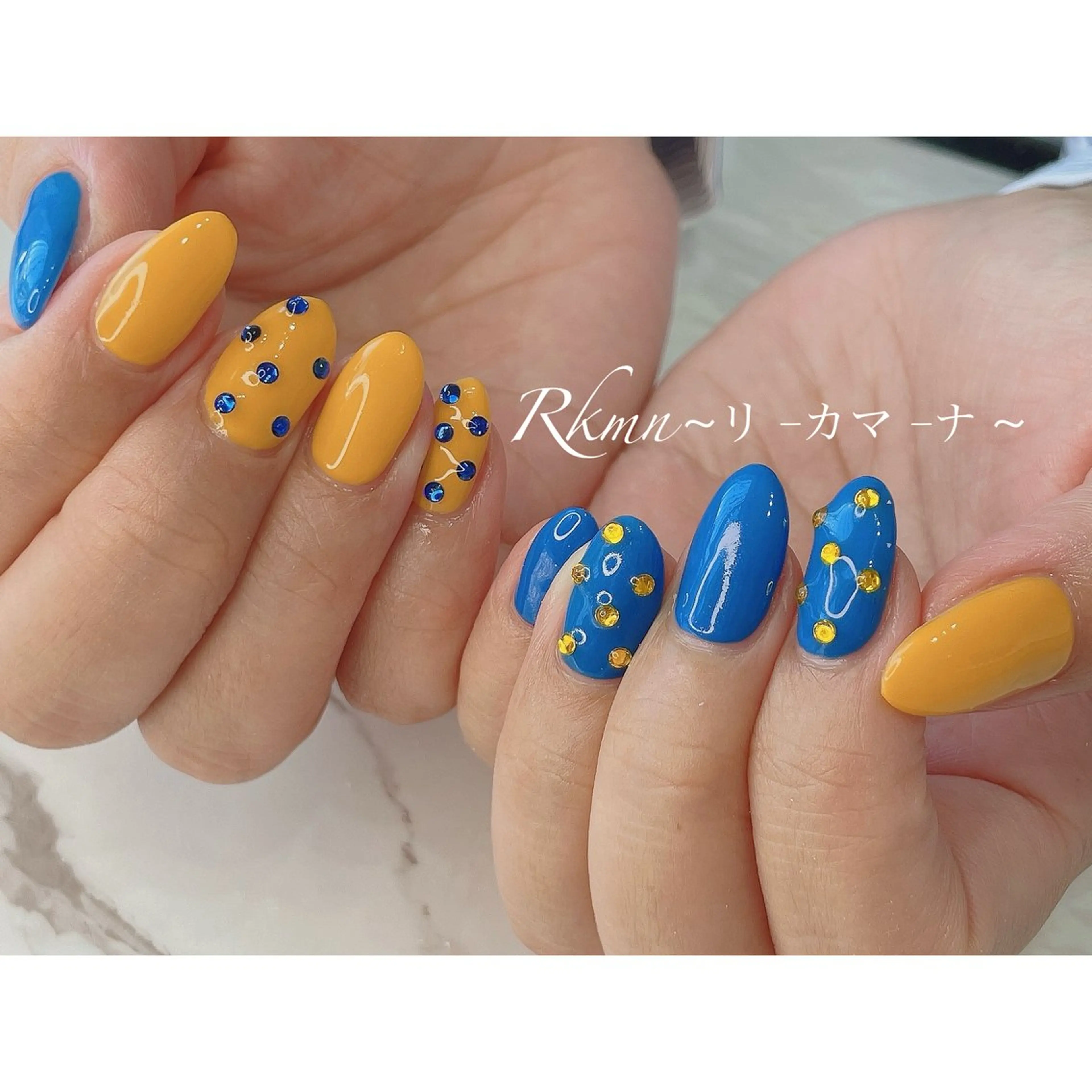 ネイル アートネイル ブルー 春ネイル 黄色 ハンドネイル フットネイル ハンドケア Rkmn ~リ-カマ-ナ~のネイルデザイン