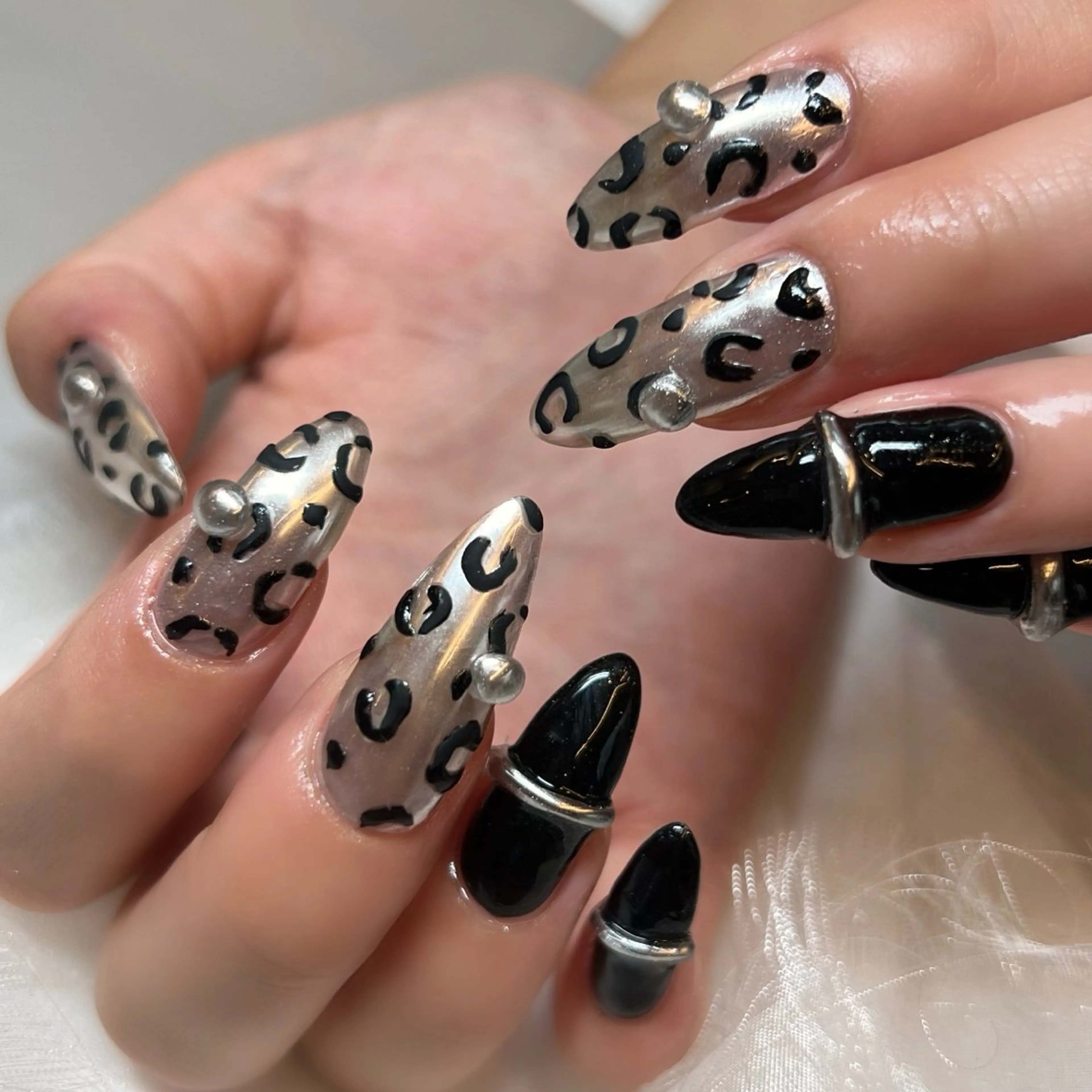 ネイル ハンドネイル clover nailのネイルデザイン