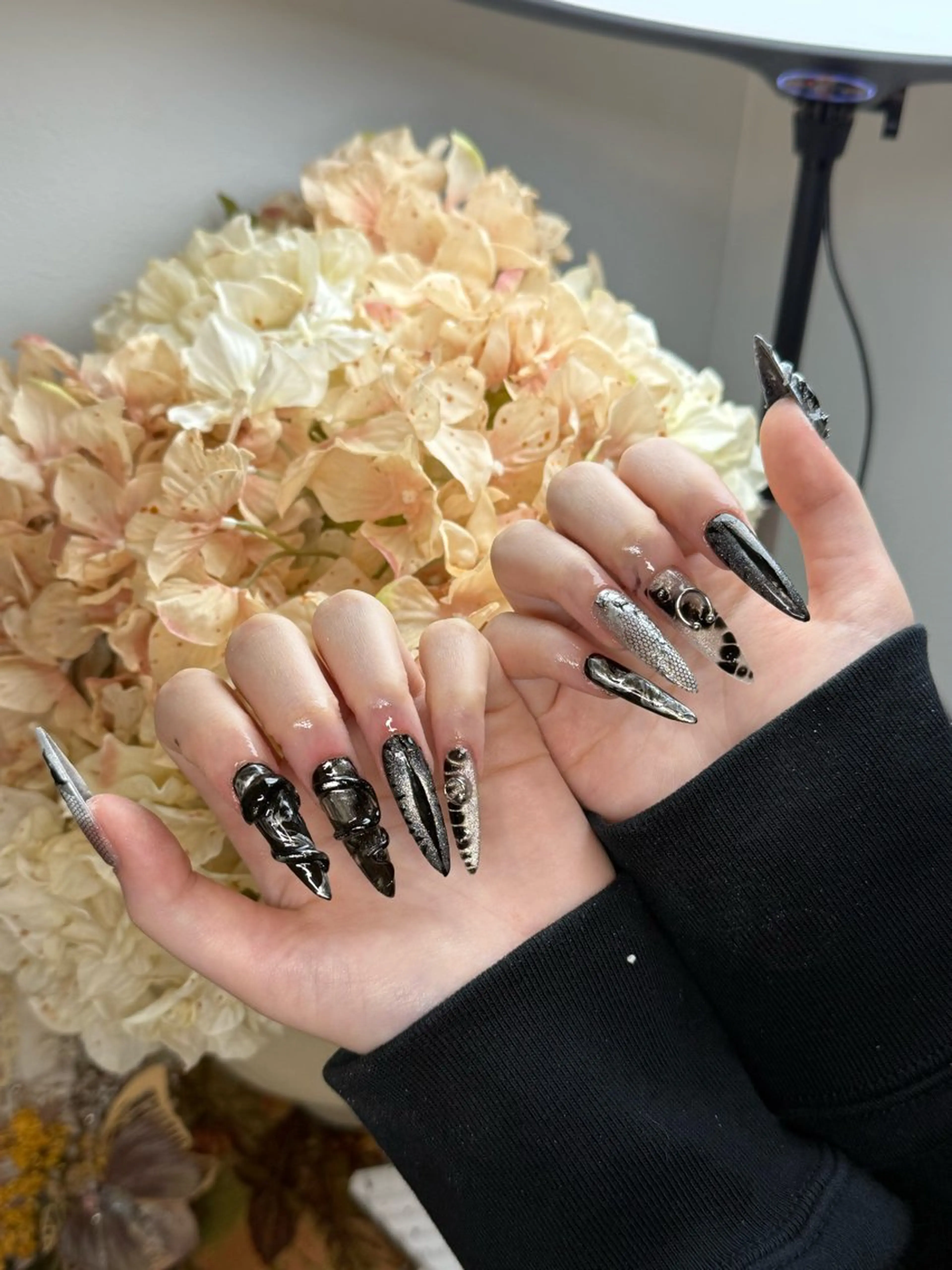 ロング Tsukimi nail所属・シ シのネイルデザイン