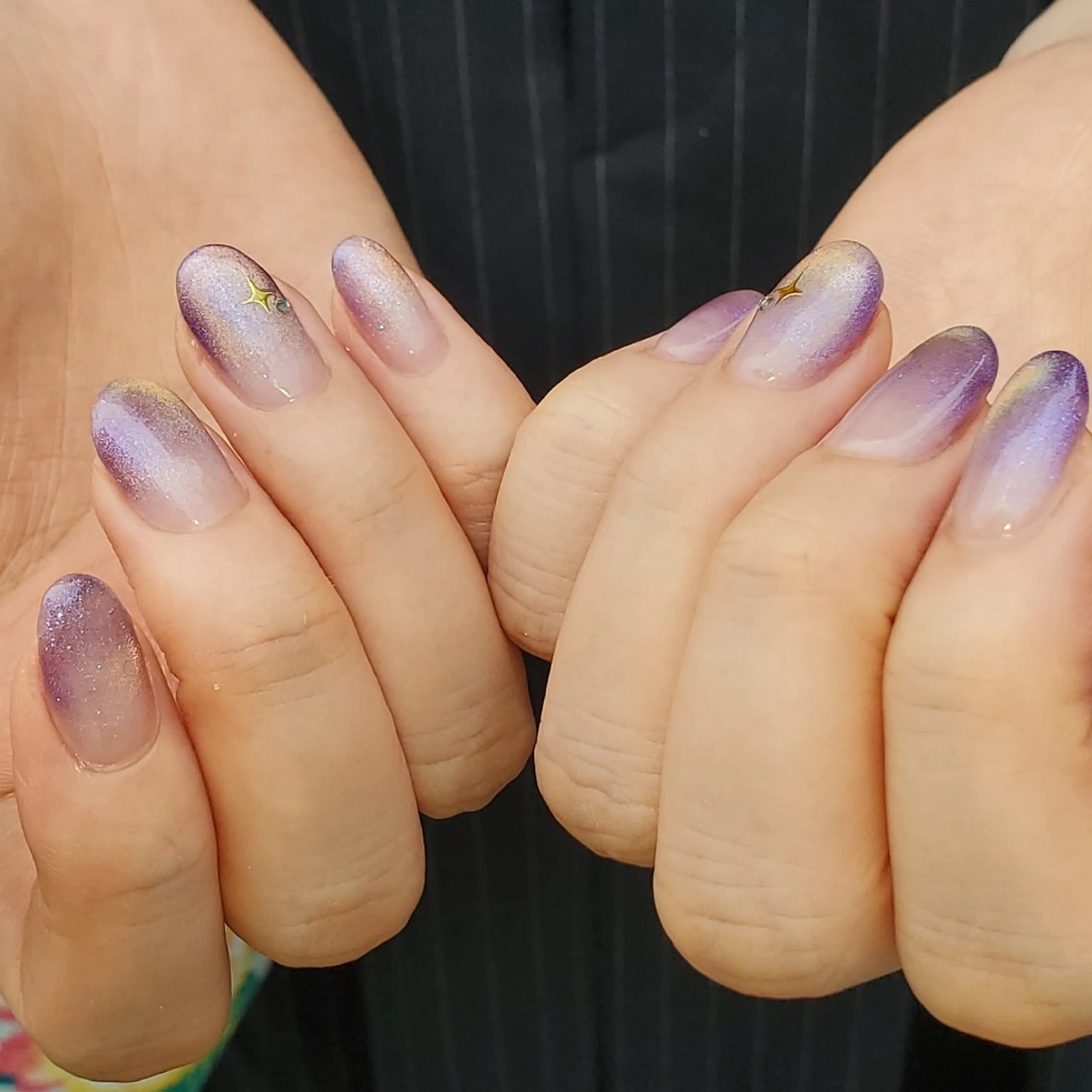 ネイル グラデーション マグネットネイル MOM 原宿店所属・MoM マムネイル原宿のネイルデザイン