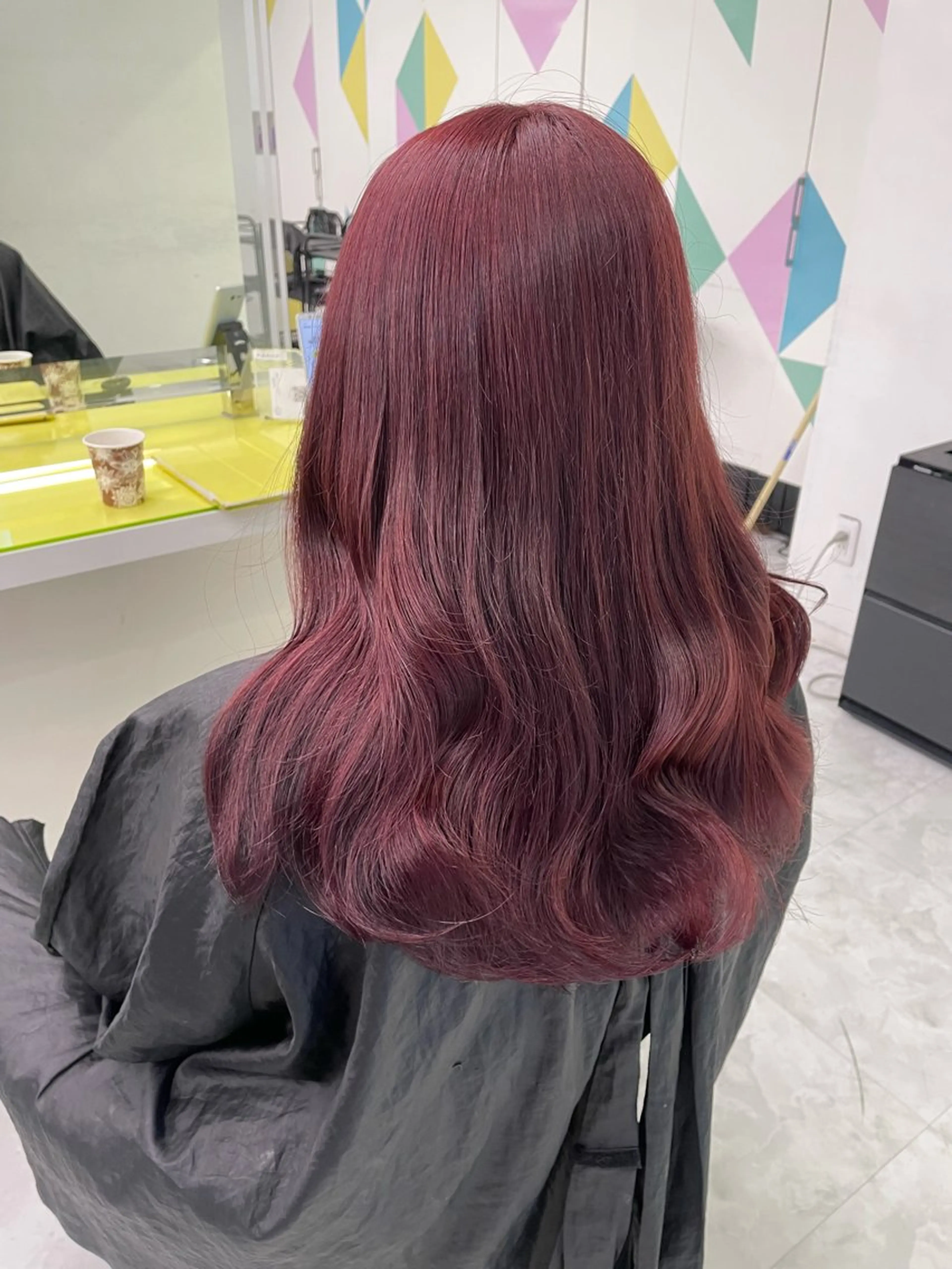 ロング カラー ヘアアレンジ ヘアカラー 🩶学生指名No.1 レッド・ボルドー🩶のヘアスタイル