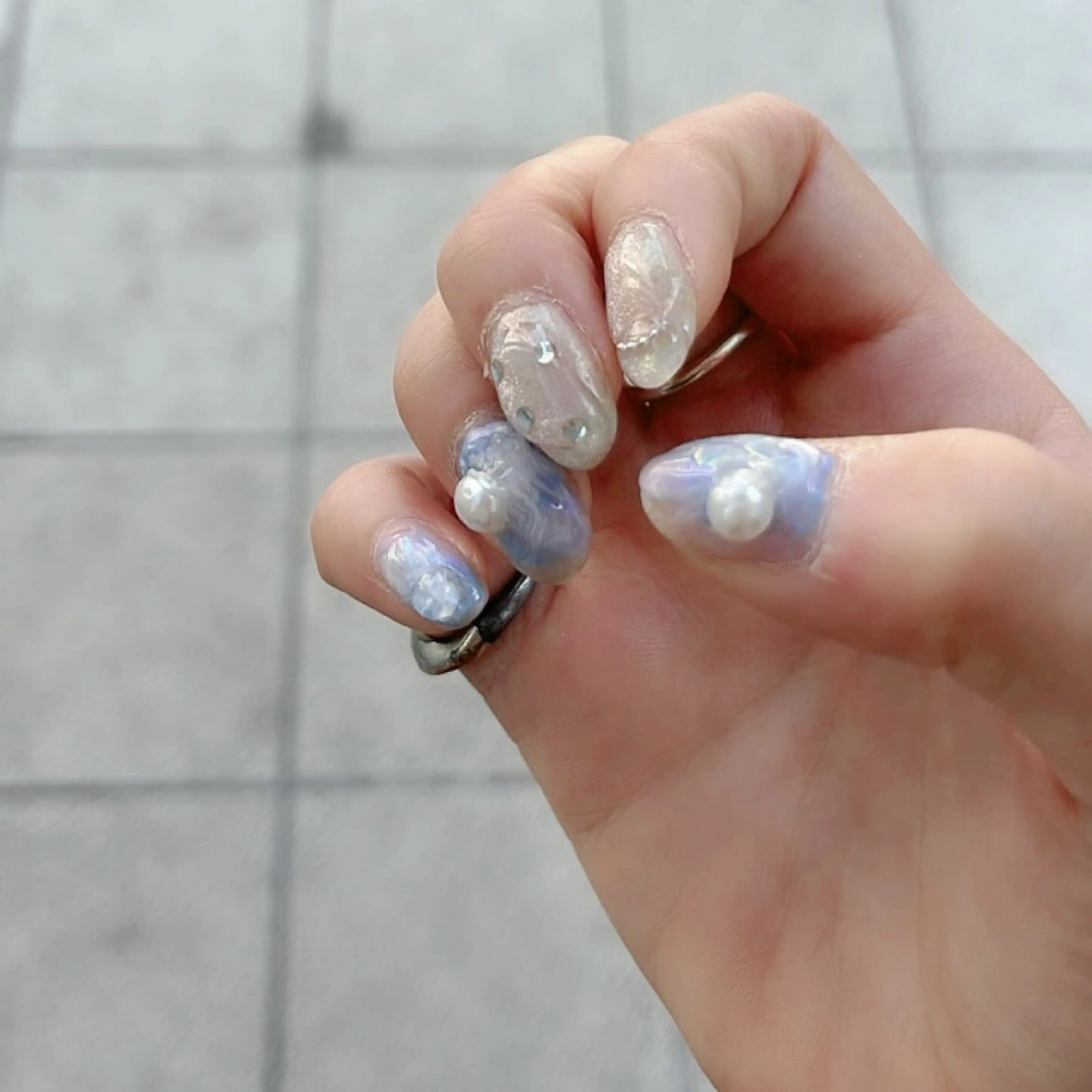 ネイル オーロラネイル ニュアンスネイル 夏ネイル chai 上本町 sakuraのネイルデザイン