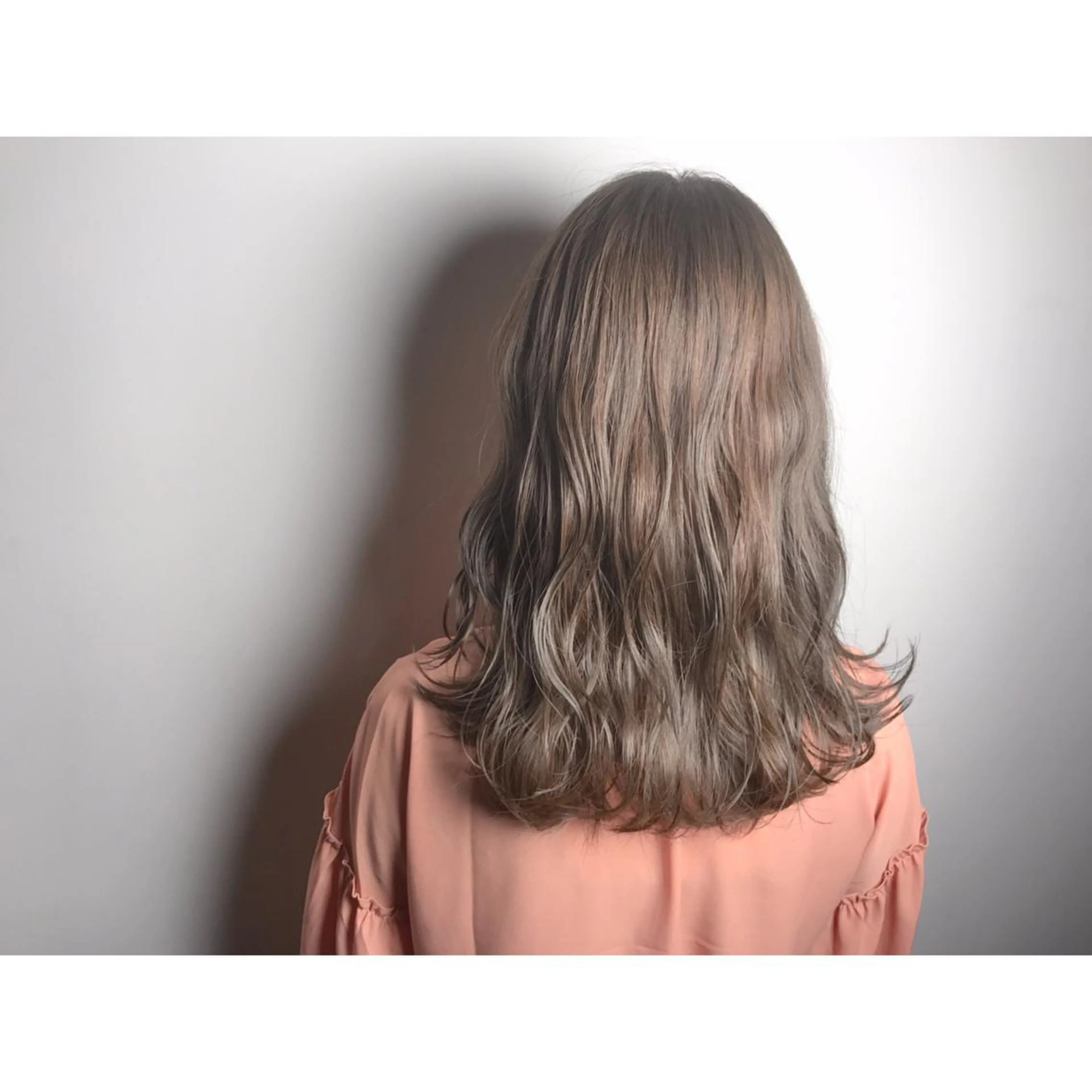 セミロング カラー パーマ ショート/レイヤー なら石井知希のヘアスタイル