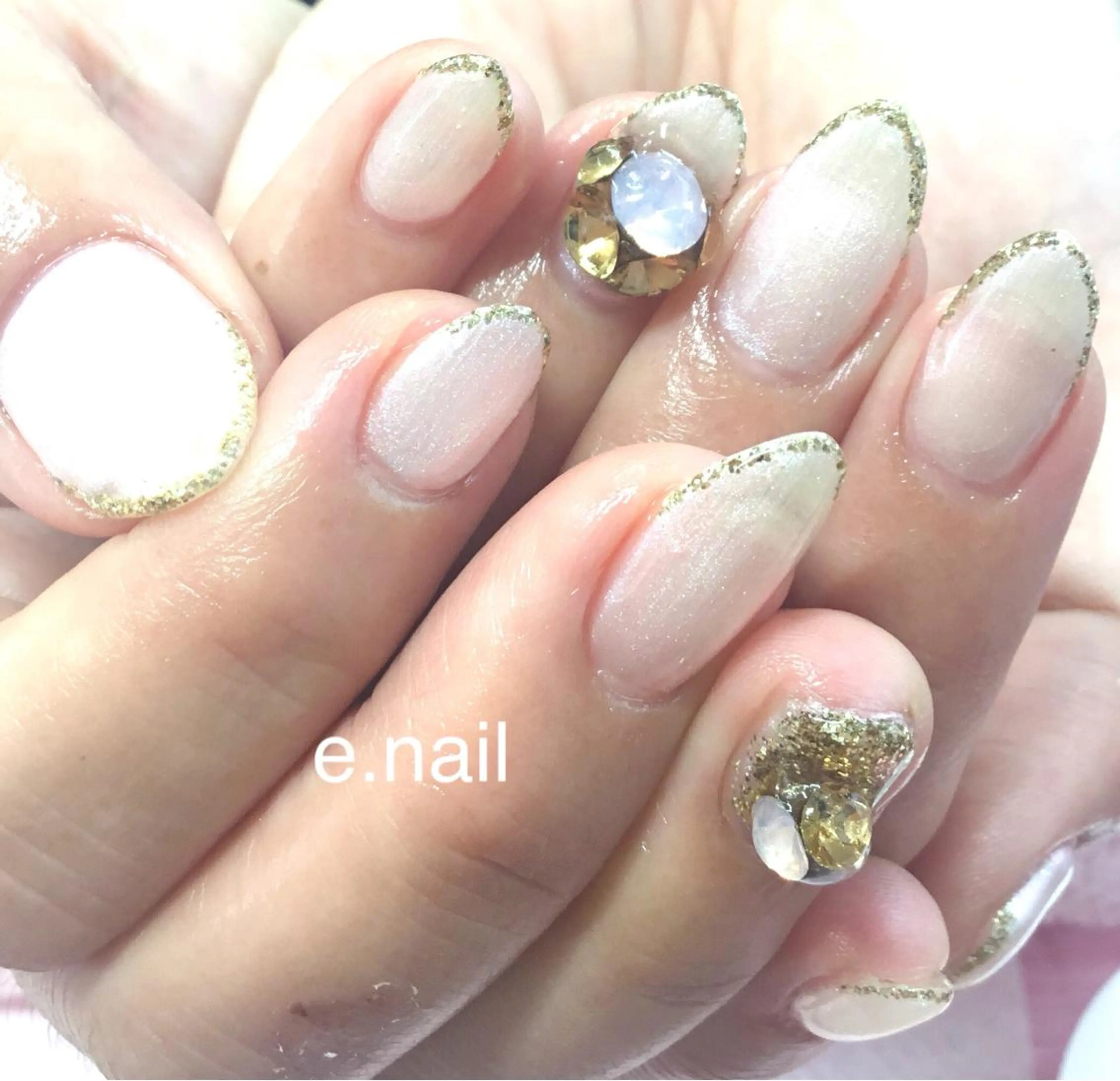ネイル e.nail所属・和賀井 恵理のネイルデザイン
