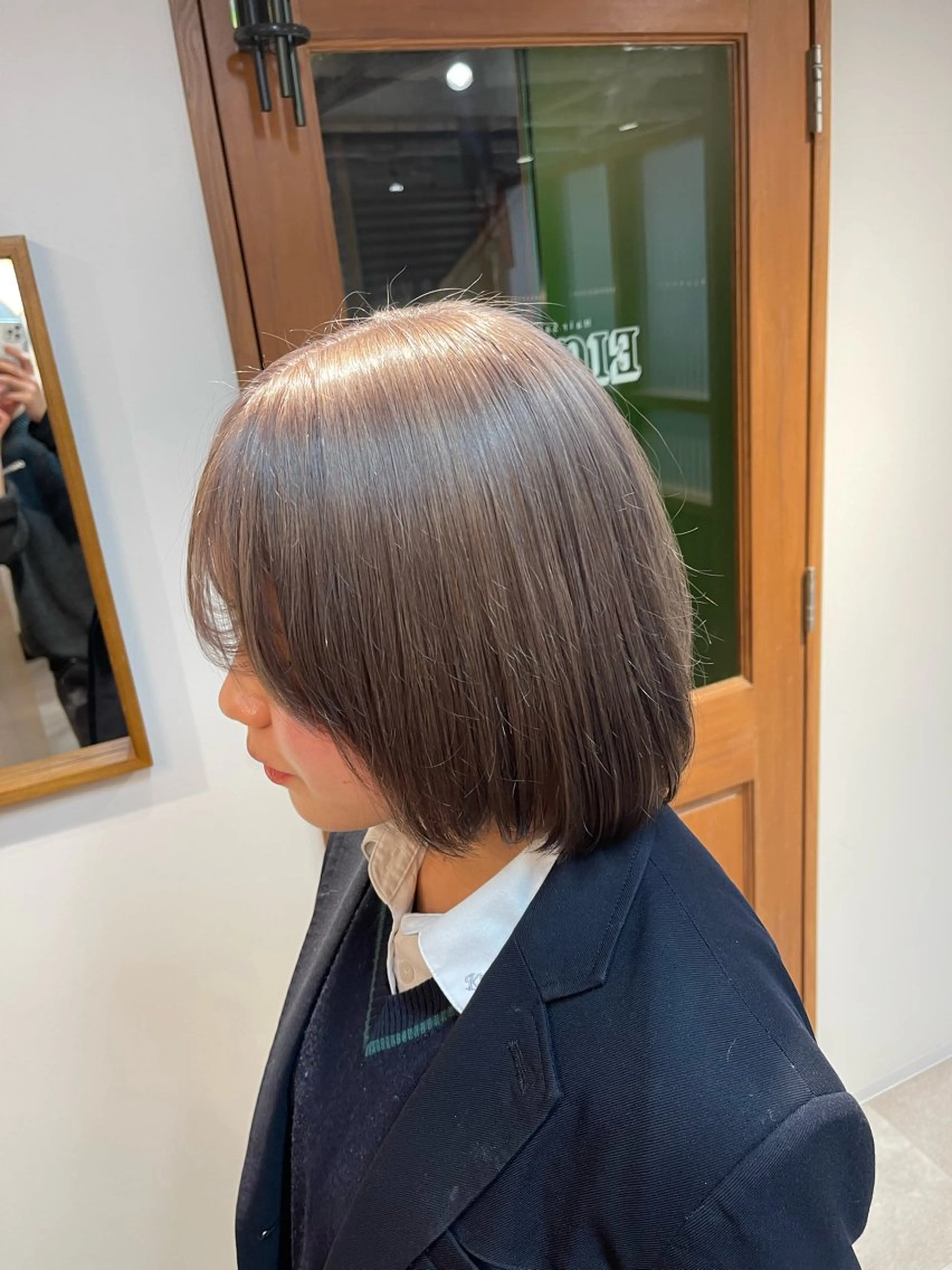 ミディアム ヘアカラー トリートメント EIGHT 濱田響のヘアスタイル