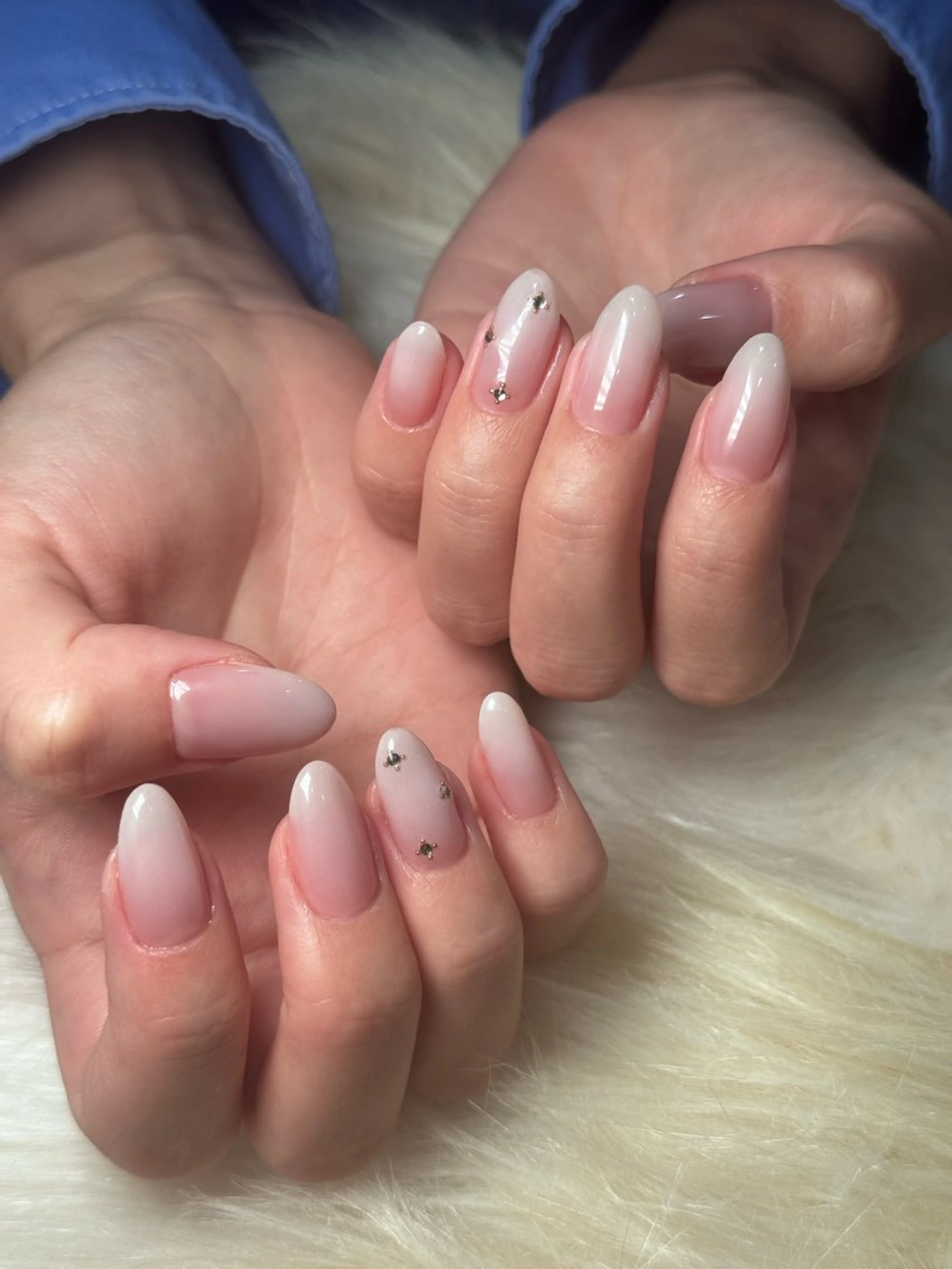 ネイル ストーンネイル ハンドネイル Y U K Iのネイルデザイン