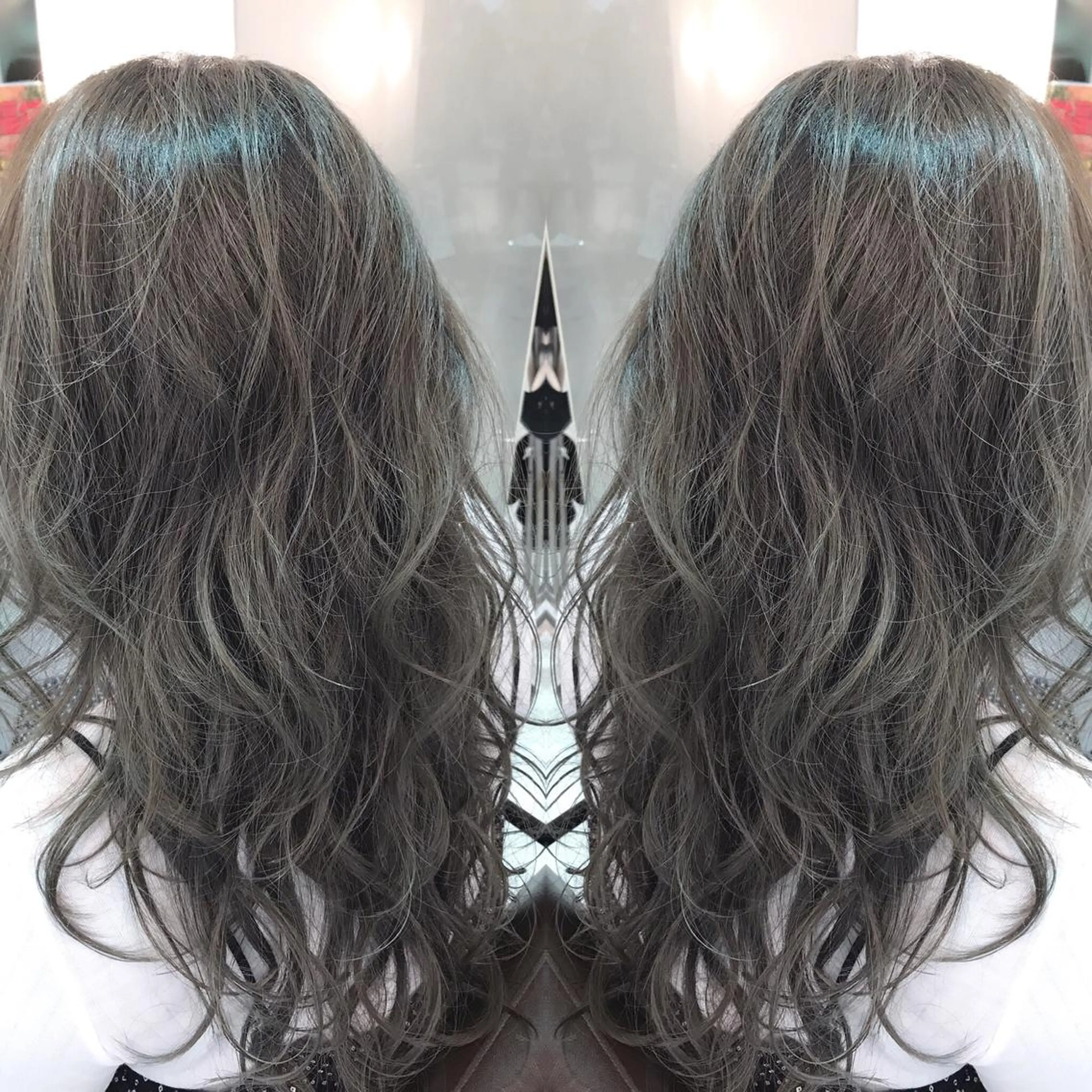 ロング カラー ハイライトカラー イルミナカラー ハイライト 青木 茂樹⭐️ 透明感カラーのヘアスタイル