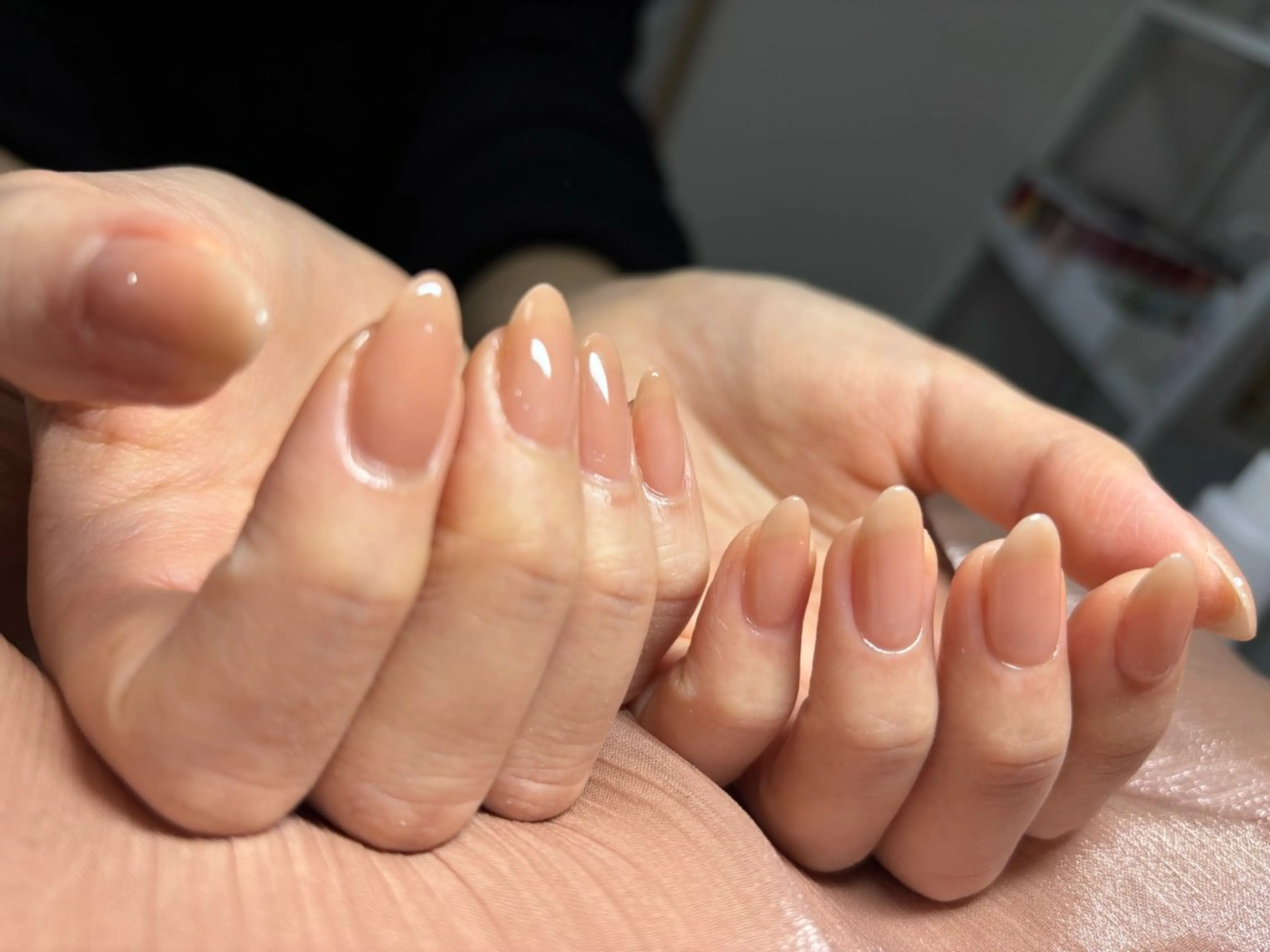 ワンカラーorラメグラ(オフ＋ケア込み)初回と当店付け替えは無料となります🍓の写真