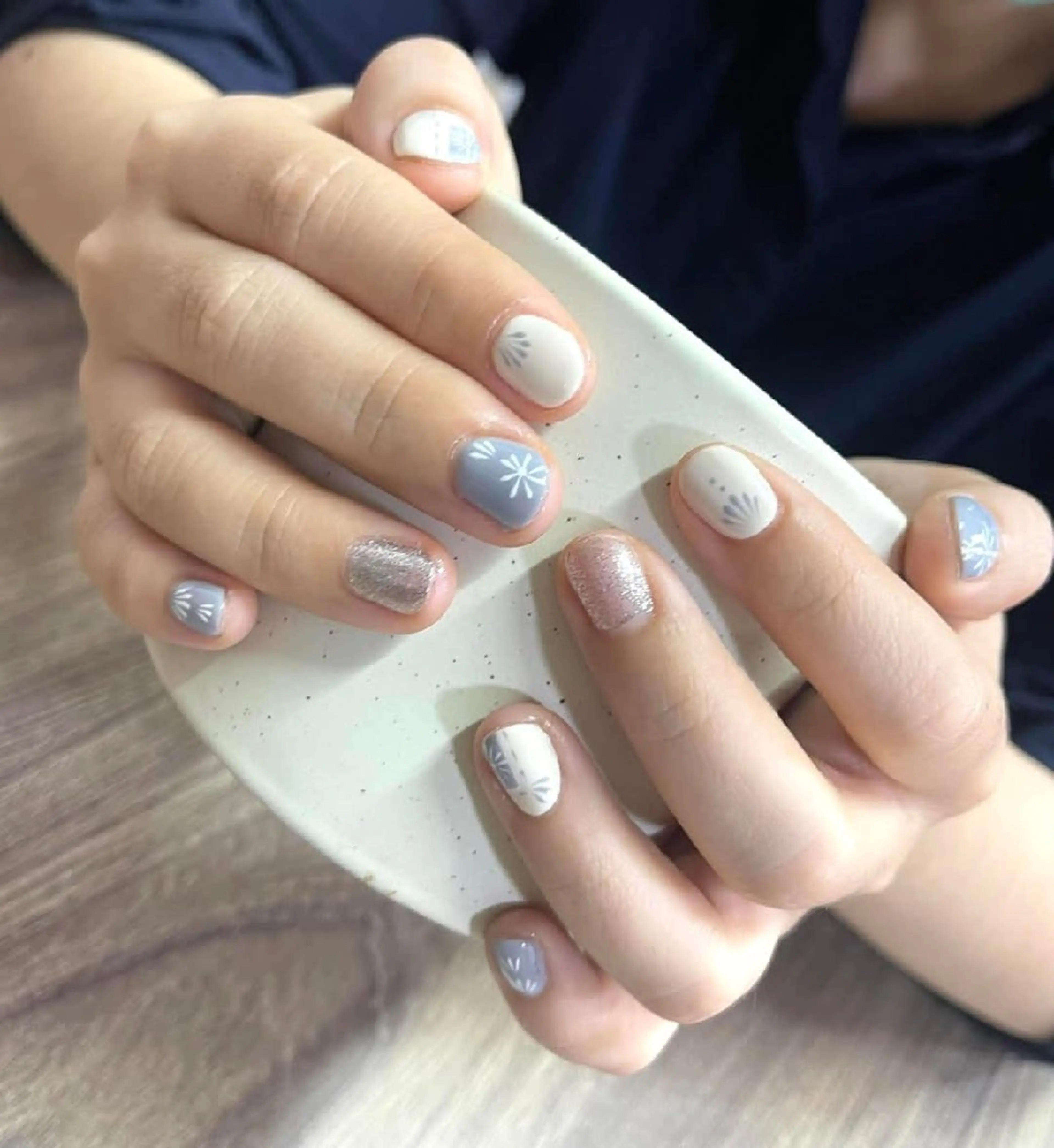 ネイル ハンドネイル Mix Nailsのネイルデザイン