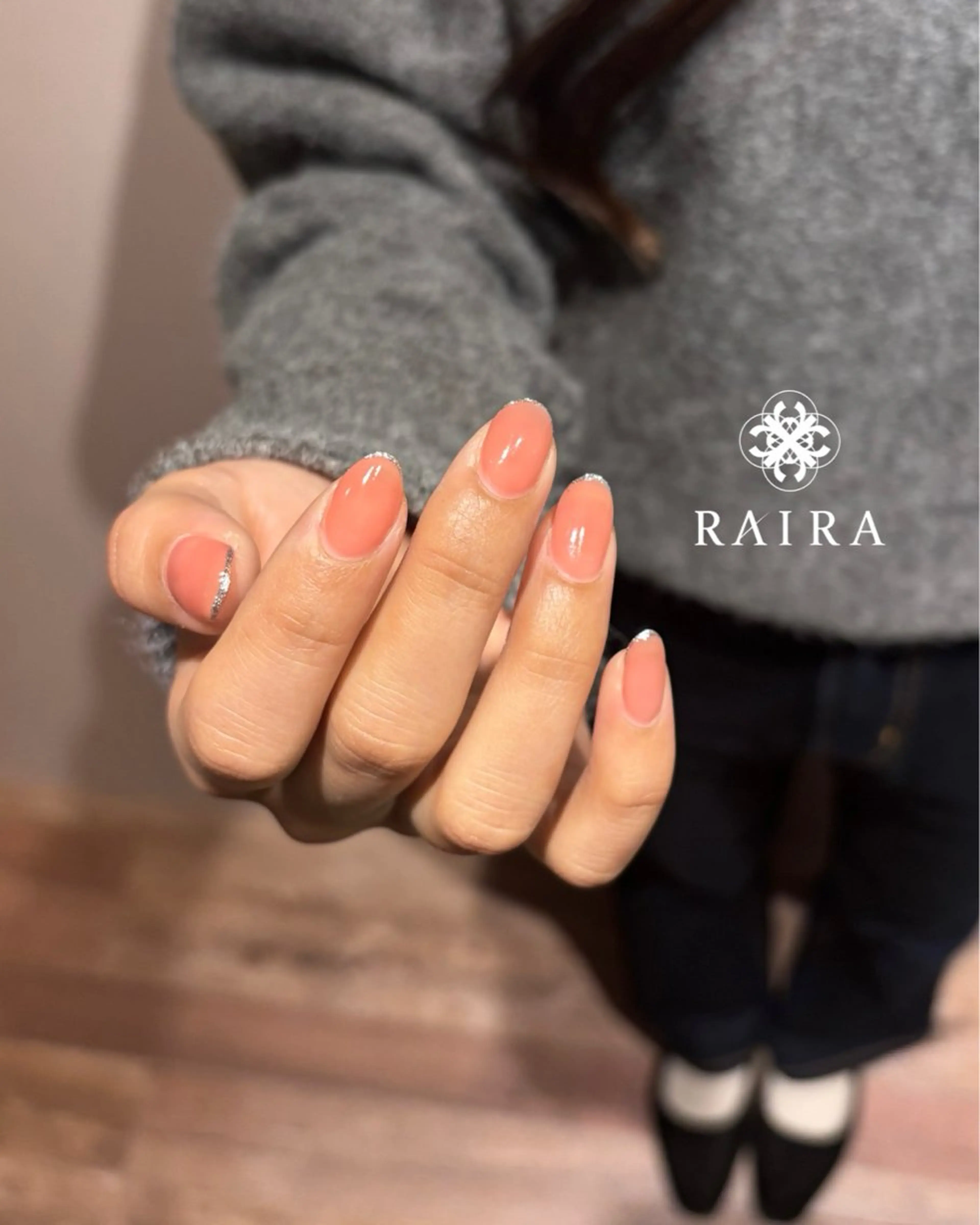 ネイル フレンチネイル ピンク シルバー 【パラジェル専門店】 minahoのネイルデザイン