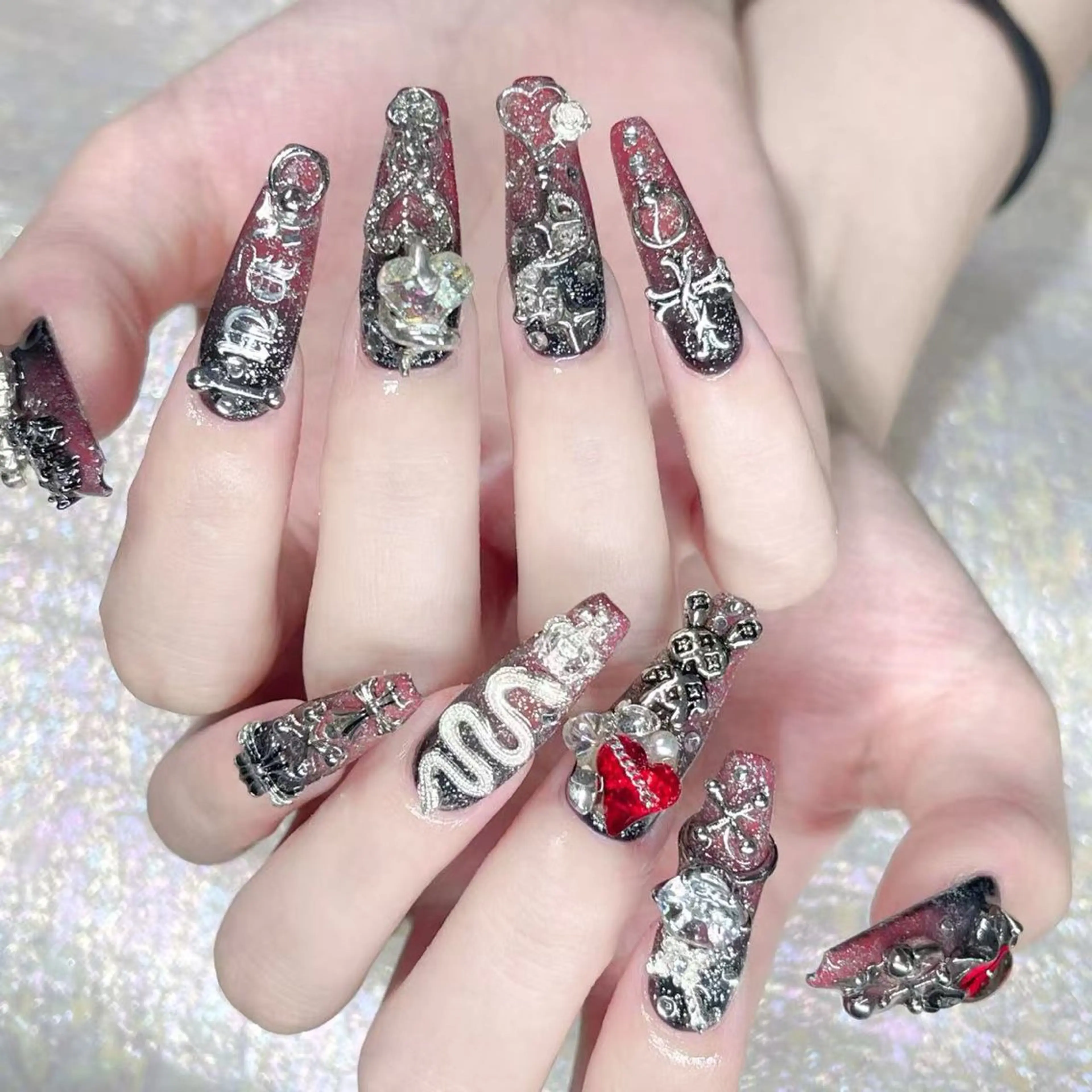 ネイル ハンドネイル Queens マオのネイルデザイン