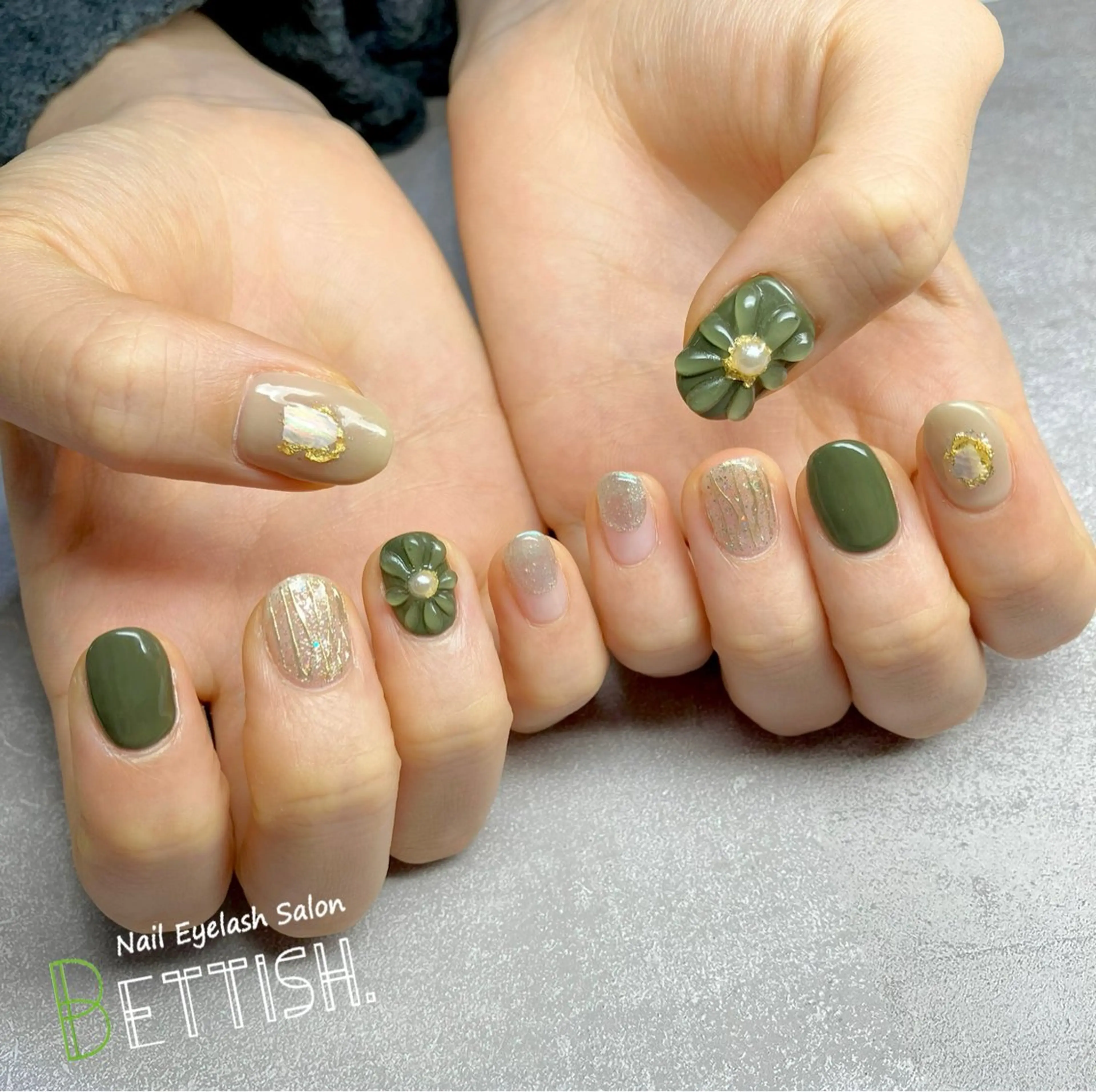 ネイル 成人式 グリーン ハンドネイル BETTISH. KUMIKO☺︎︎のネイルデザイン