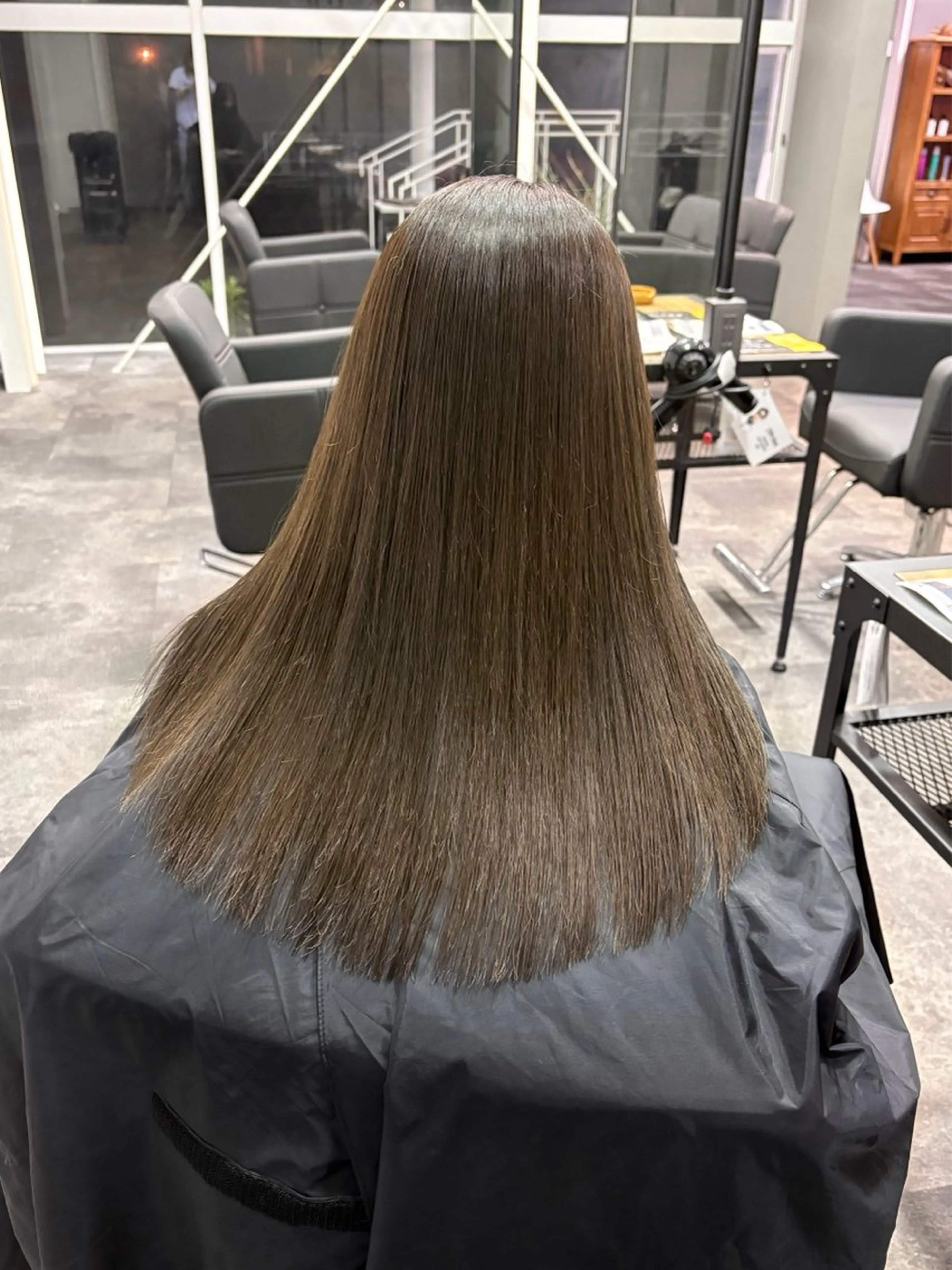 ロング カラー 黒髪 ブリーチ ダブルカラー グレージュ オリーブグレージュ 浜松/メンズサロン/ Yuna🐈‍⬛🫧のヘアスタイル