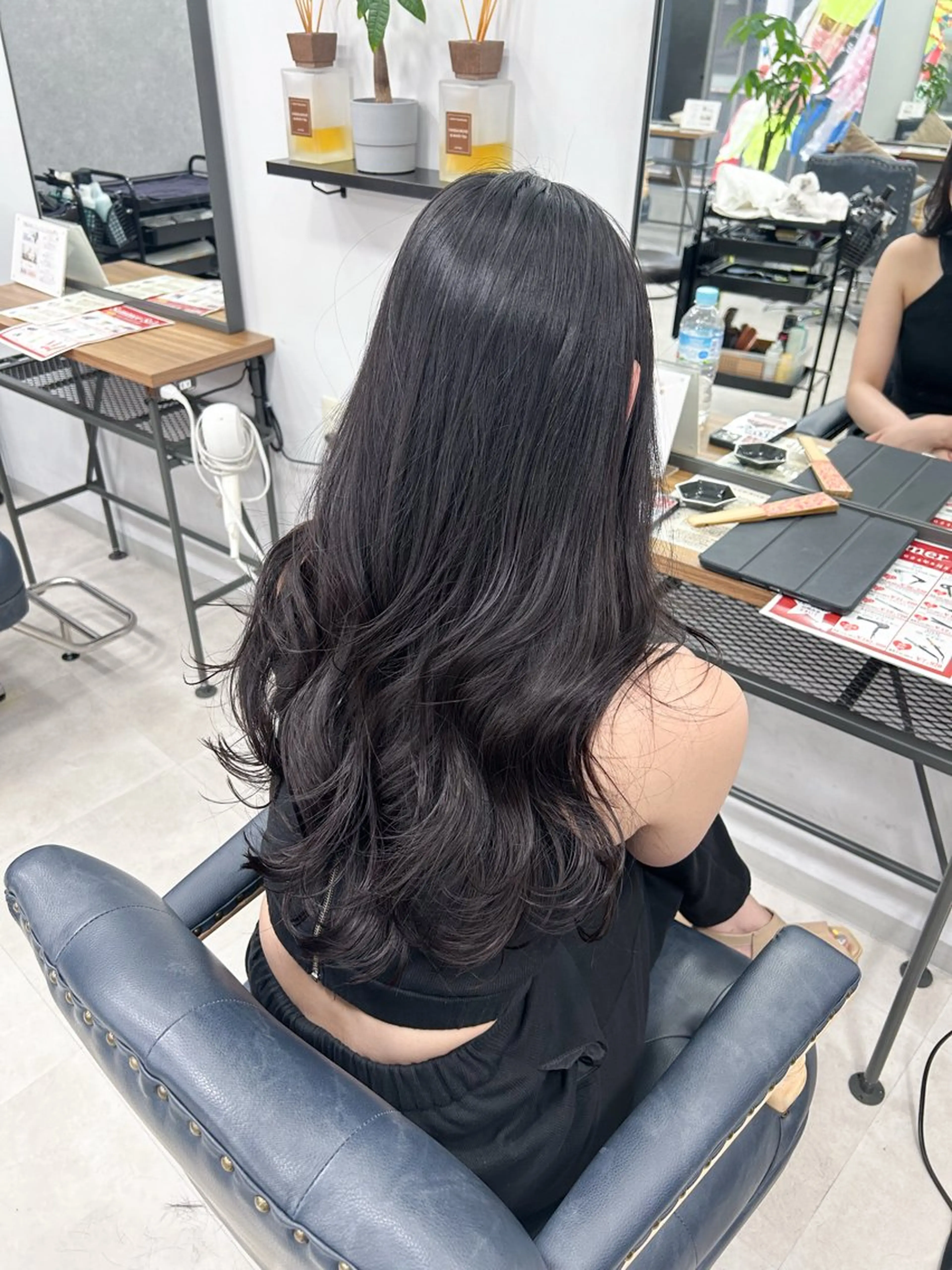 ロング カラー レイヤーカット 幣 あや乃のヘアスタイル