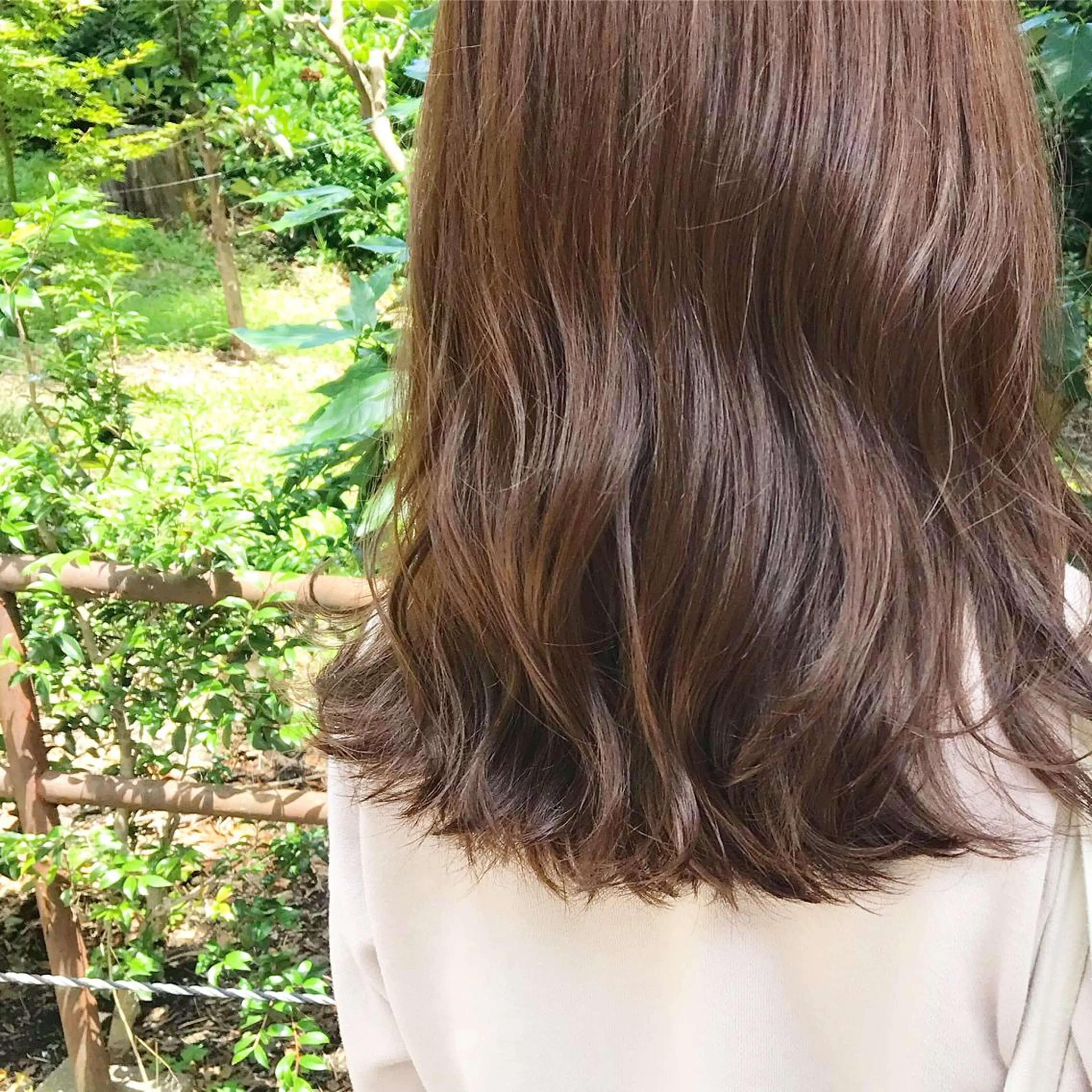 セミロング カラー ヘアアレンジ アッシュ ベージュカラー clan所属・Satsuki ✂︎♡のヘアスタイル