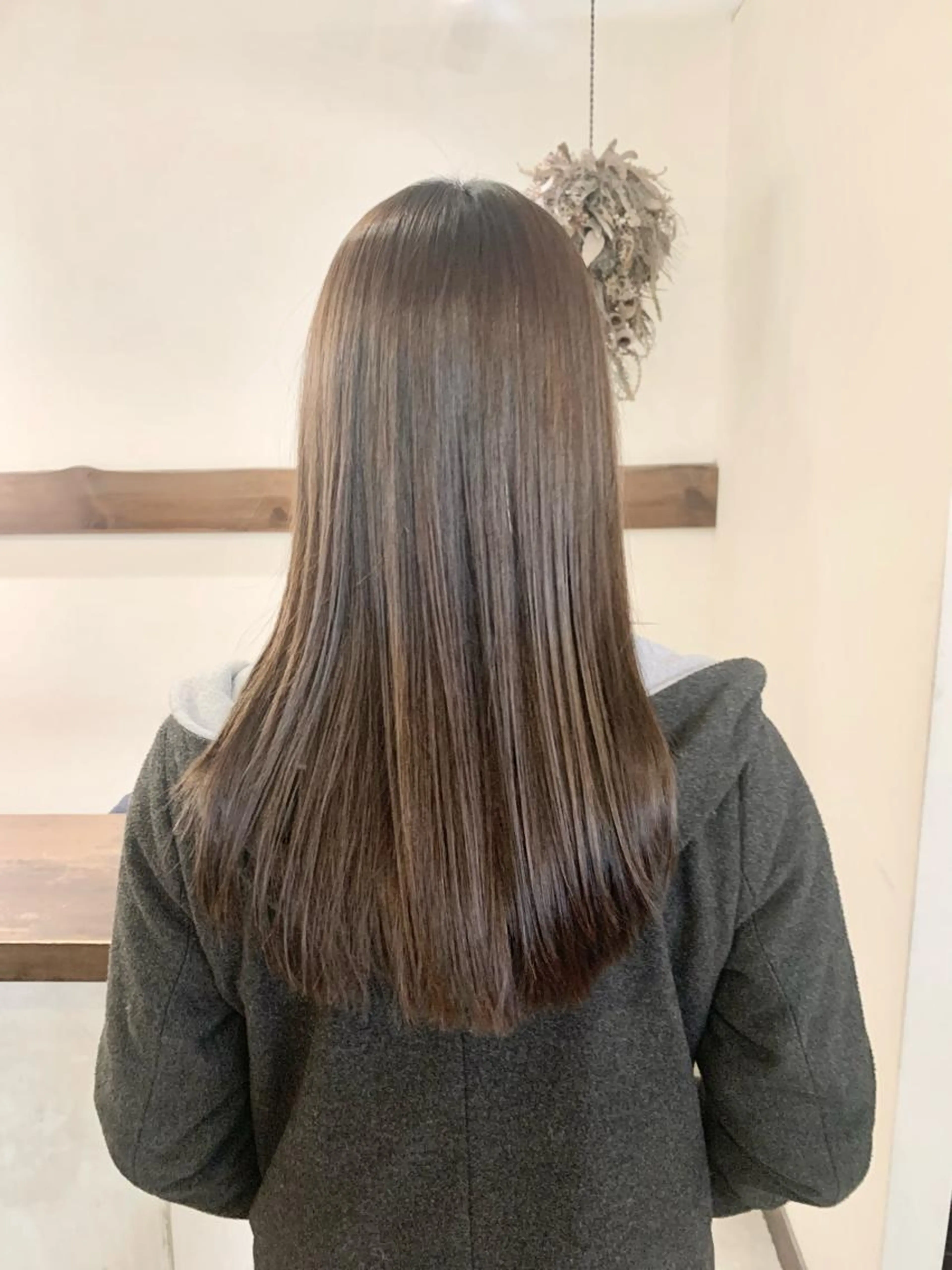 カット＋活性ケラチン19ステップトリートメントの写真